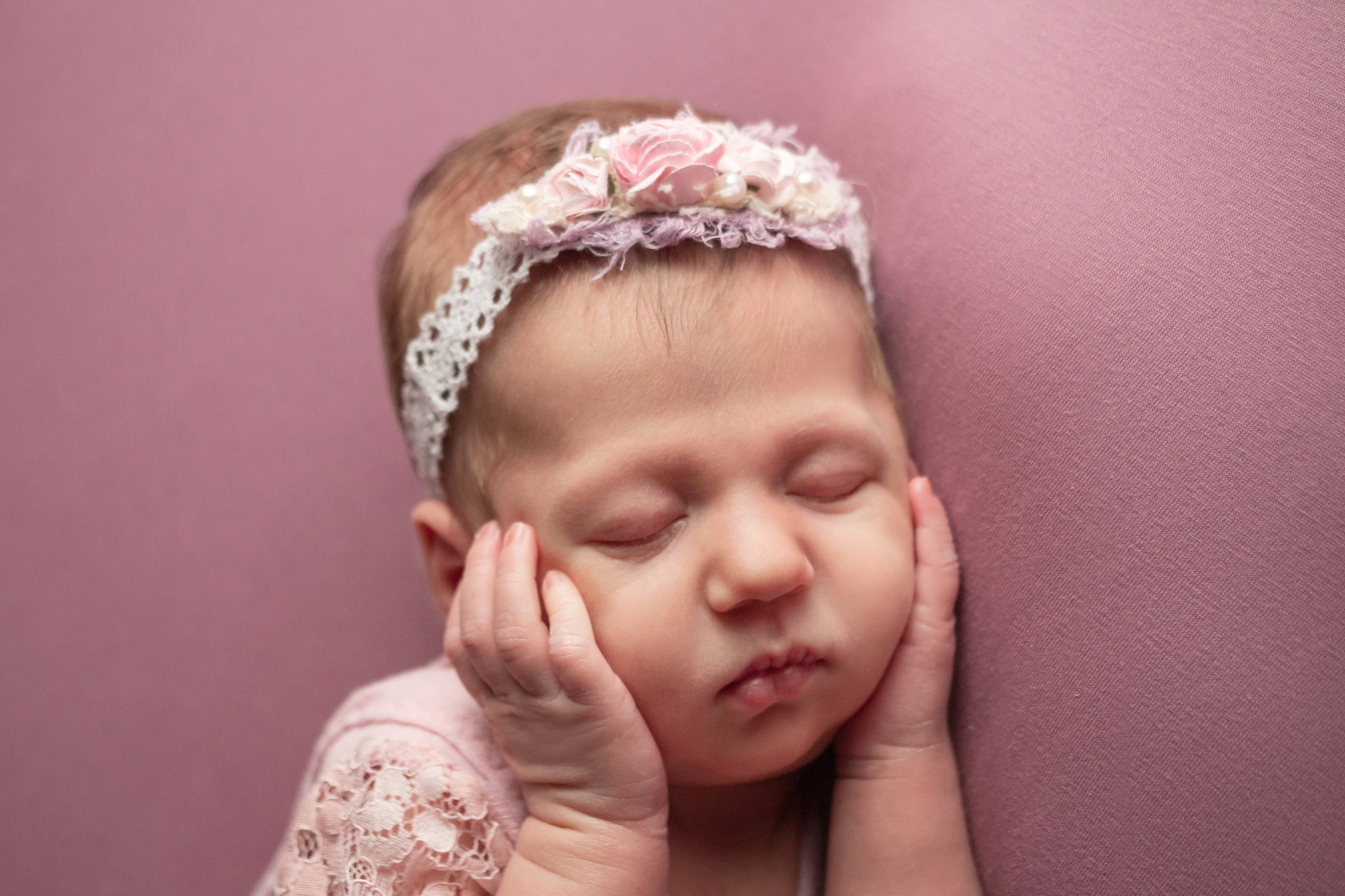 Классический стиль newborn. Фотограф новорождённых Анапа Елена Кушнарь