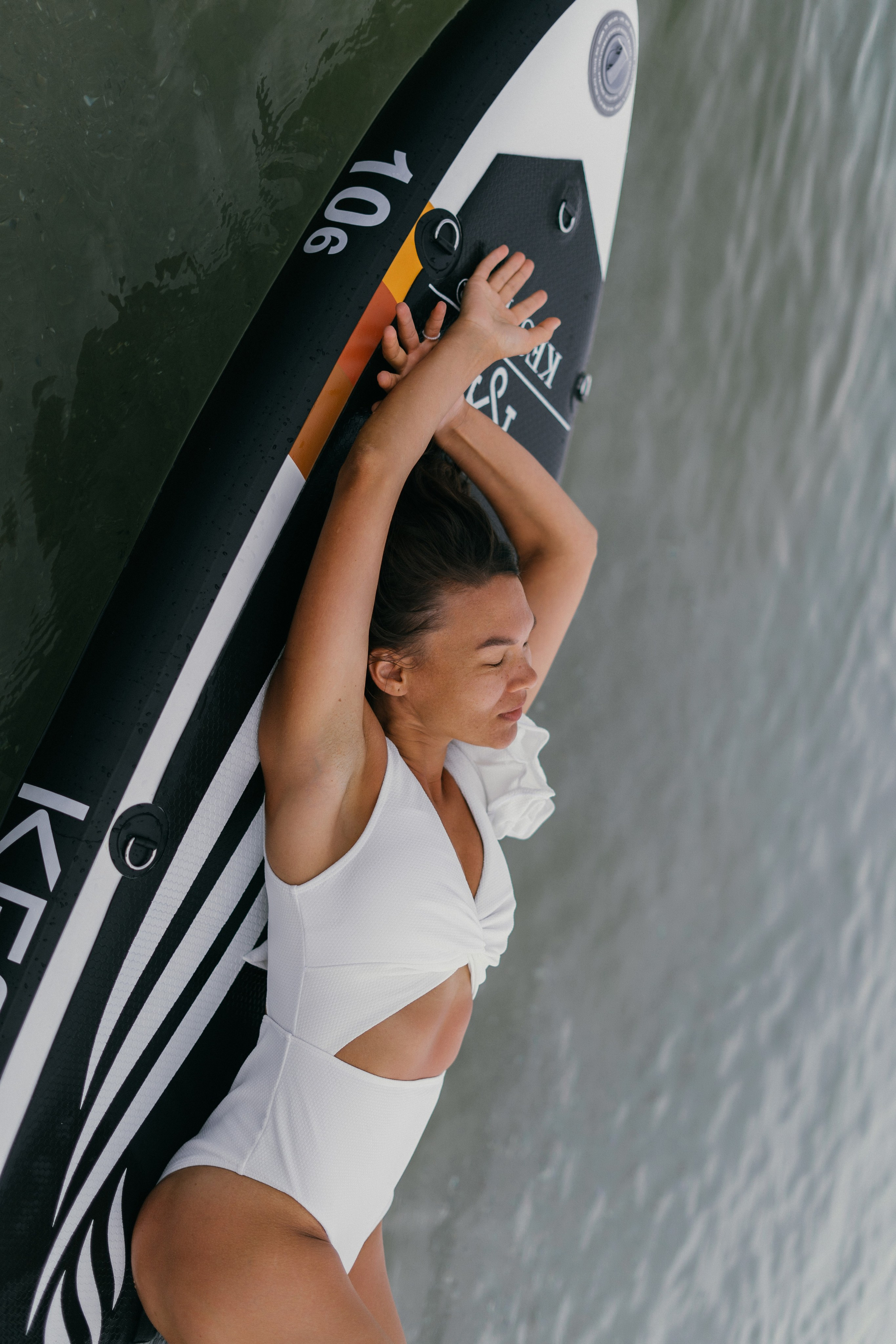 Черно-белые портреты на пляже – timeless-эмоции, фотограф Геленджик