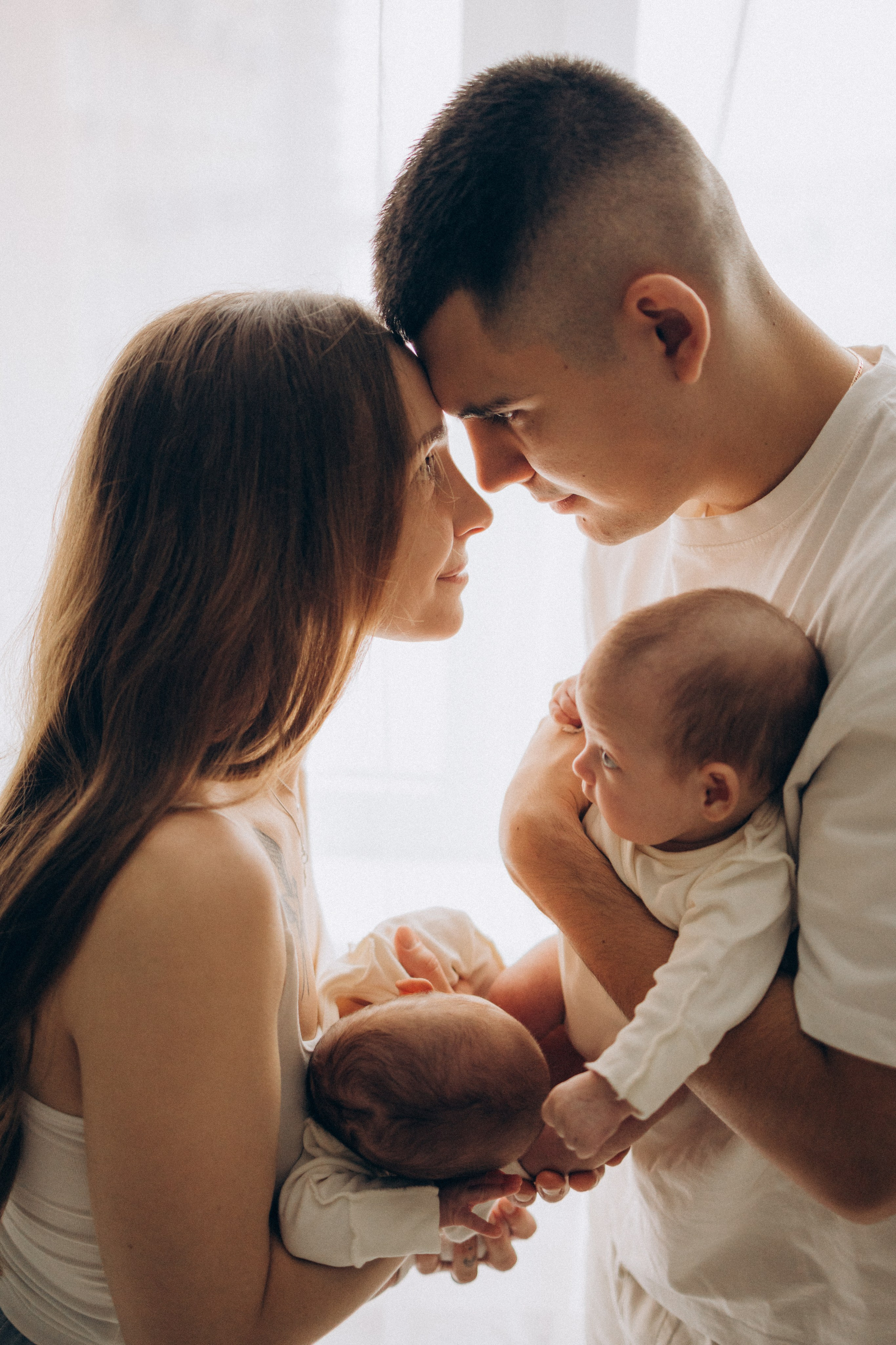 Семейная фотосессия с новорожденным, фотосессия новорожденного, ньюборн, фотосессия ньюборн, ньюборн лайфстайл, фотосессия новорожденного дома, фотограф новорожденных