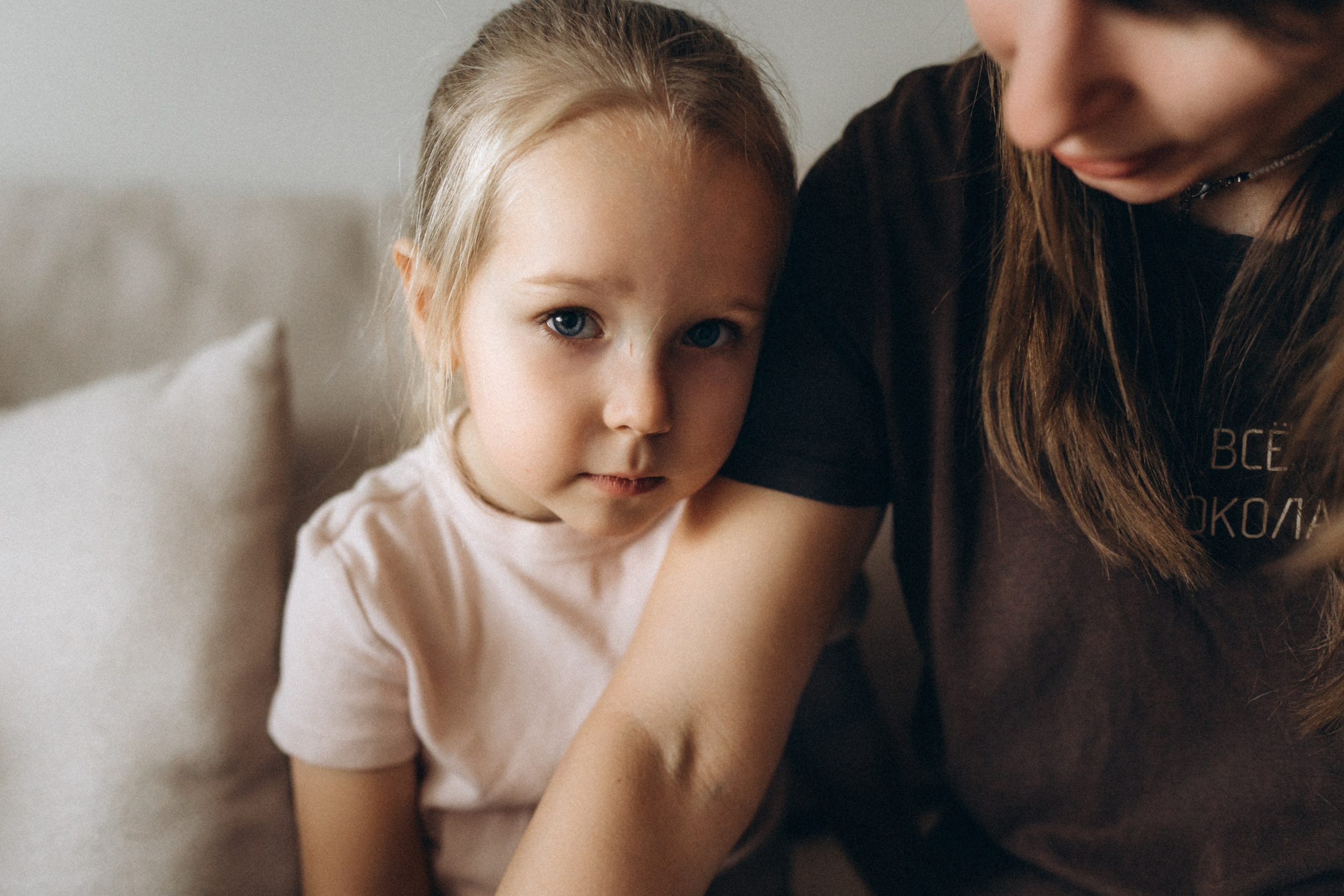 Уютная домашняя фотосессия Любы Димы Веры и Алины. Детский, семейный и ньюборн фотограф в Москве Юлия Шуарт