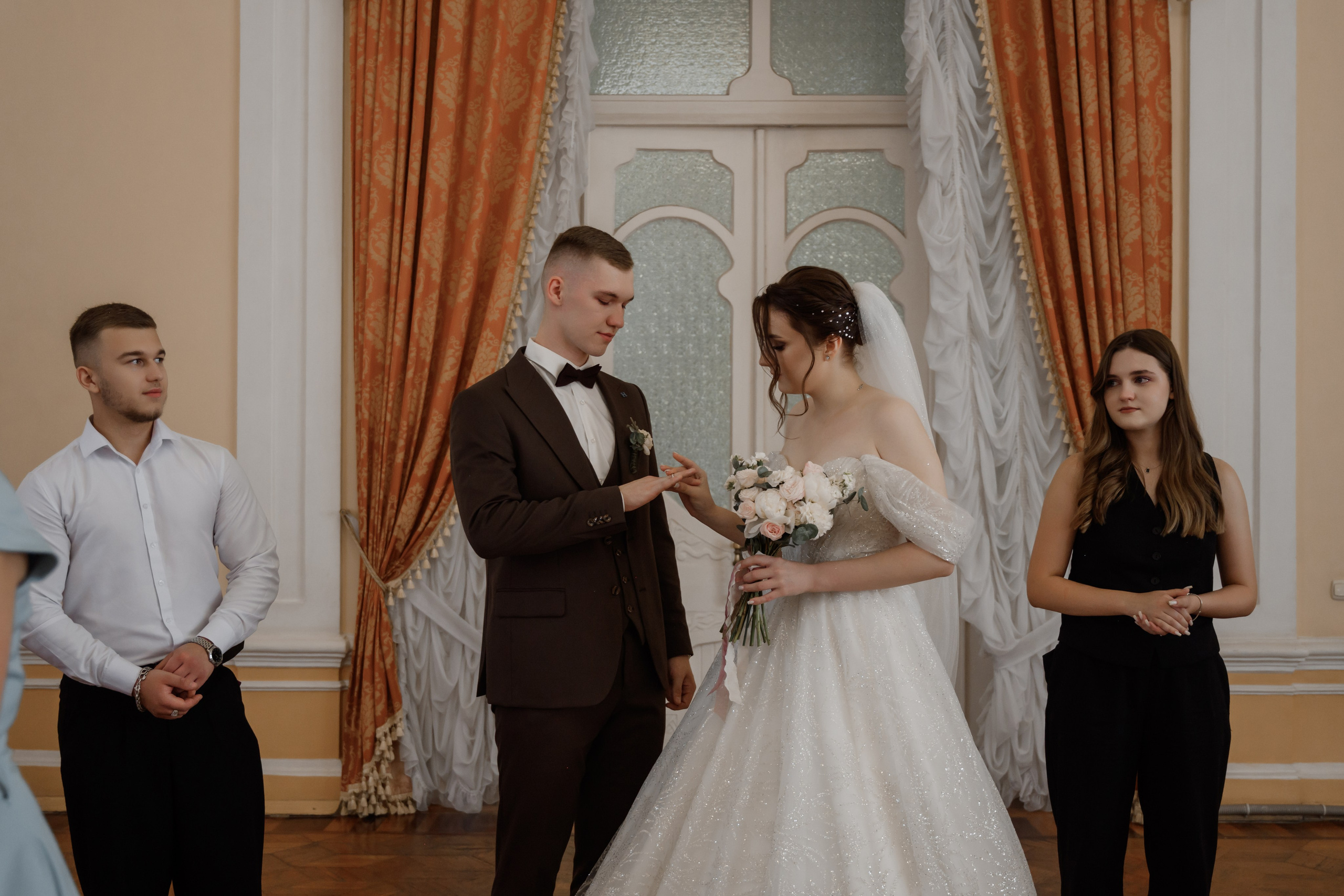 D &.A. Свадебный фотограф в г. Астрахань. Так же выезжаю в другие города