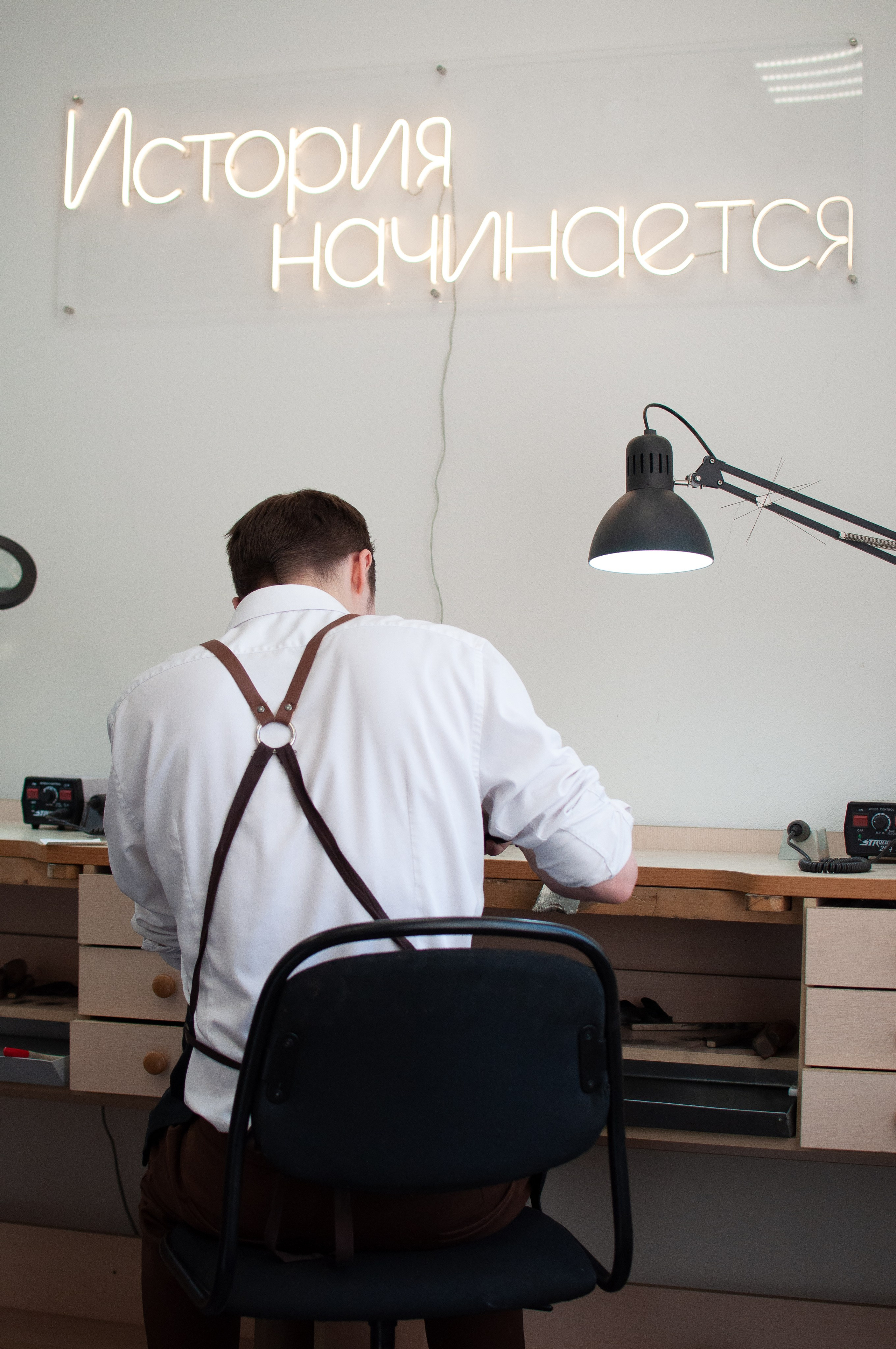 В мастерской. Фотограф Тюмень Александра Звягинцева