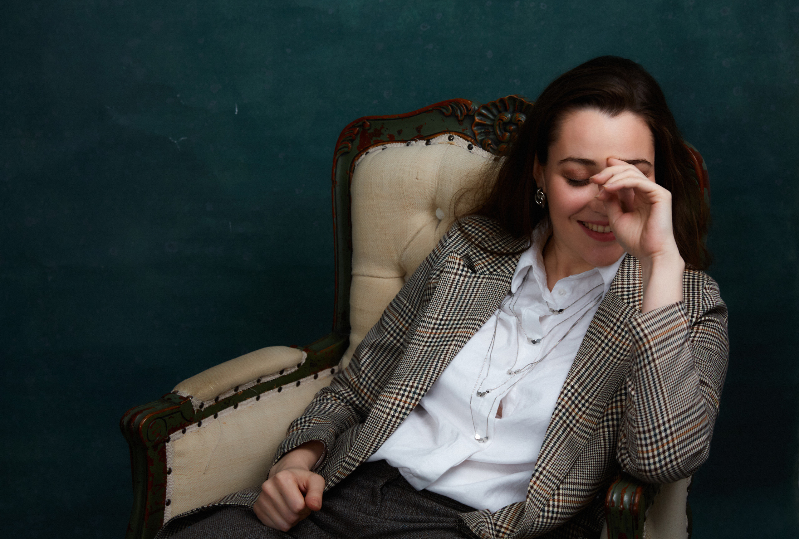 NINA COLOR. Portrait