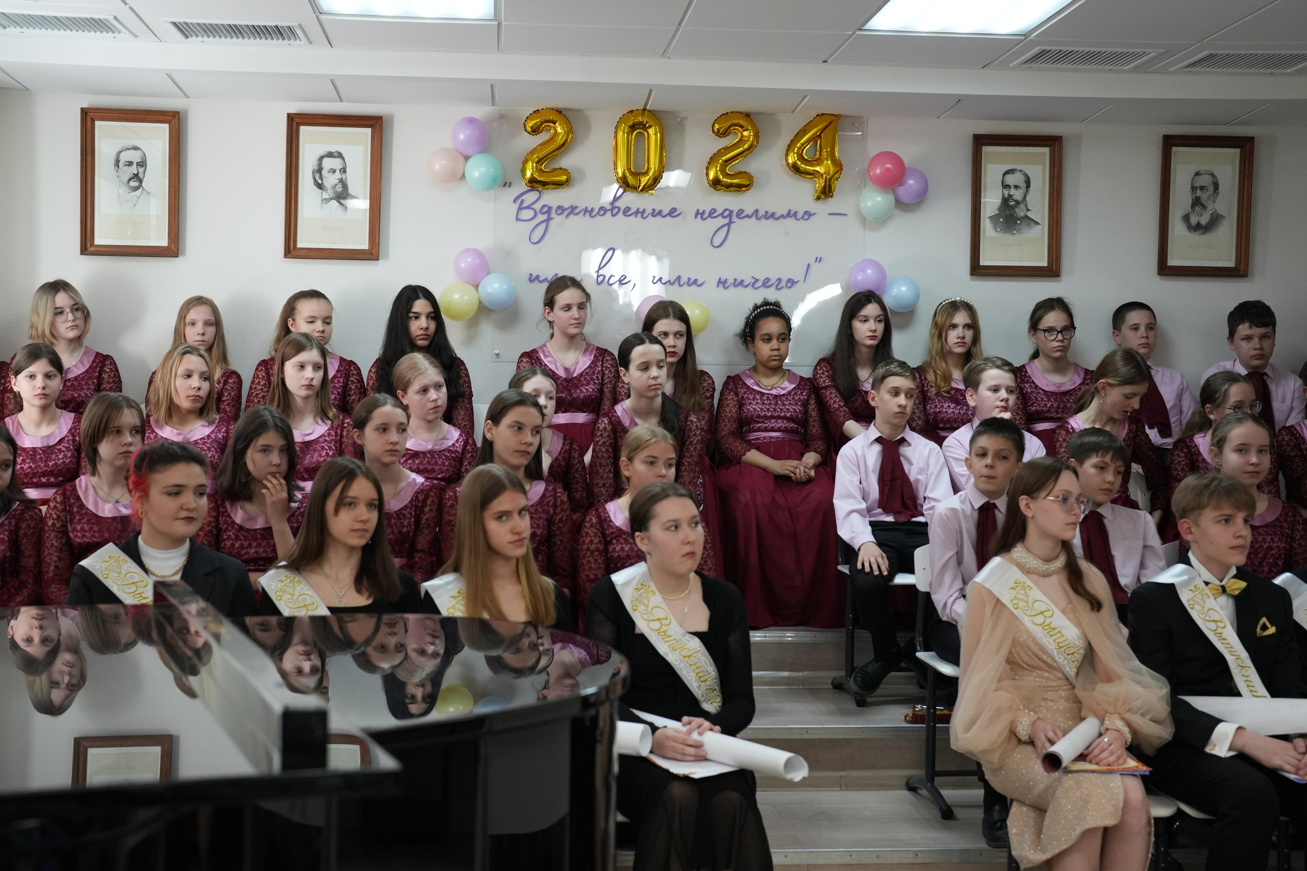 Выпускной в музыкально-хоровой школе г. Москвы № 106. Семейный и детский фотограф в Москве Оксана Чибизова