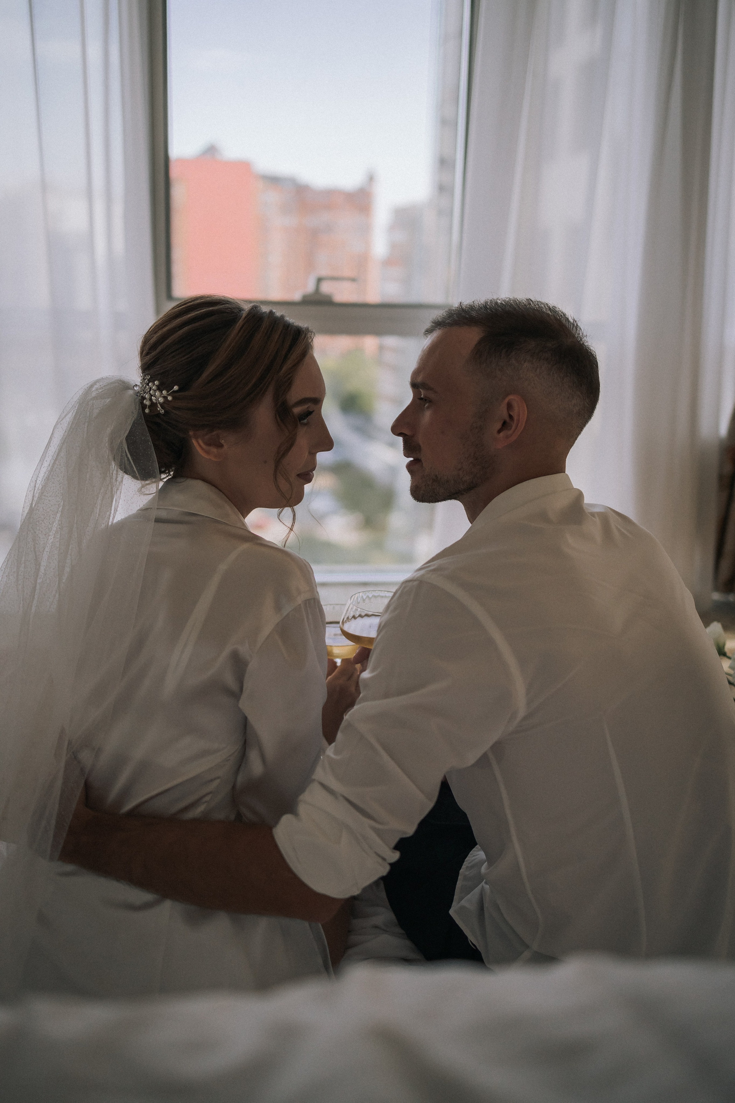 Свадебная прогулка Екатерины и Евгения. Свадебная фотография. Арина Рубах