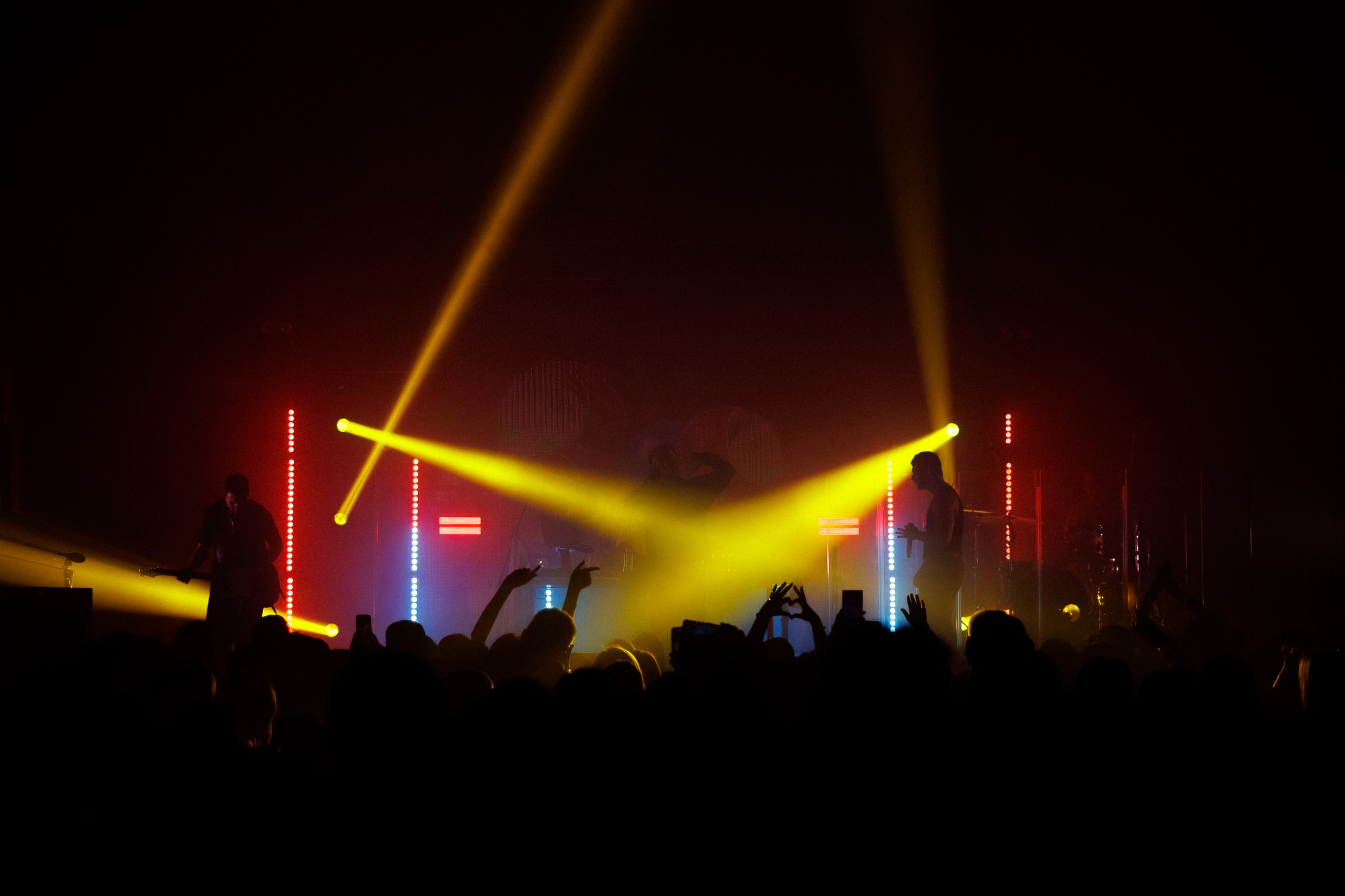 Фотоотчёт и репортаж с концерта группы GAYAZOV$ BROTHER$. Красильников Евгений — профессиональный фотограф в Ростове-на-Дону