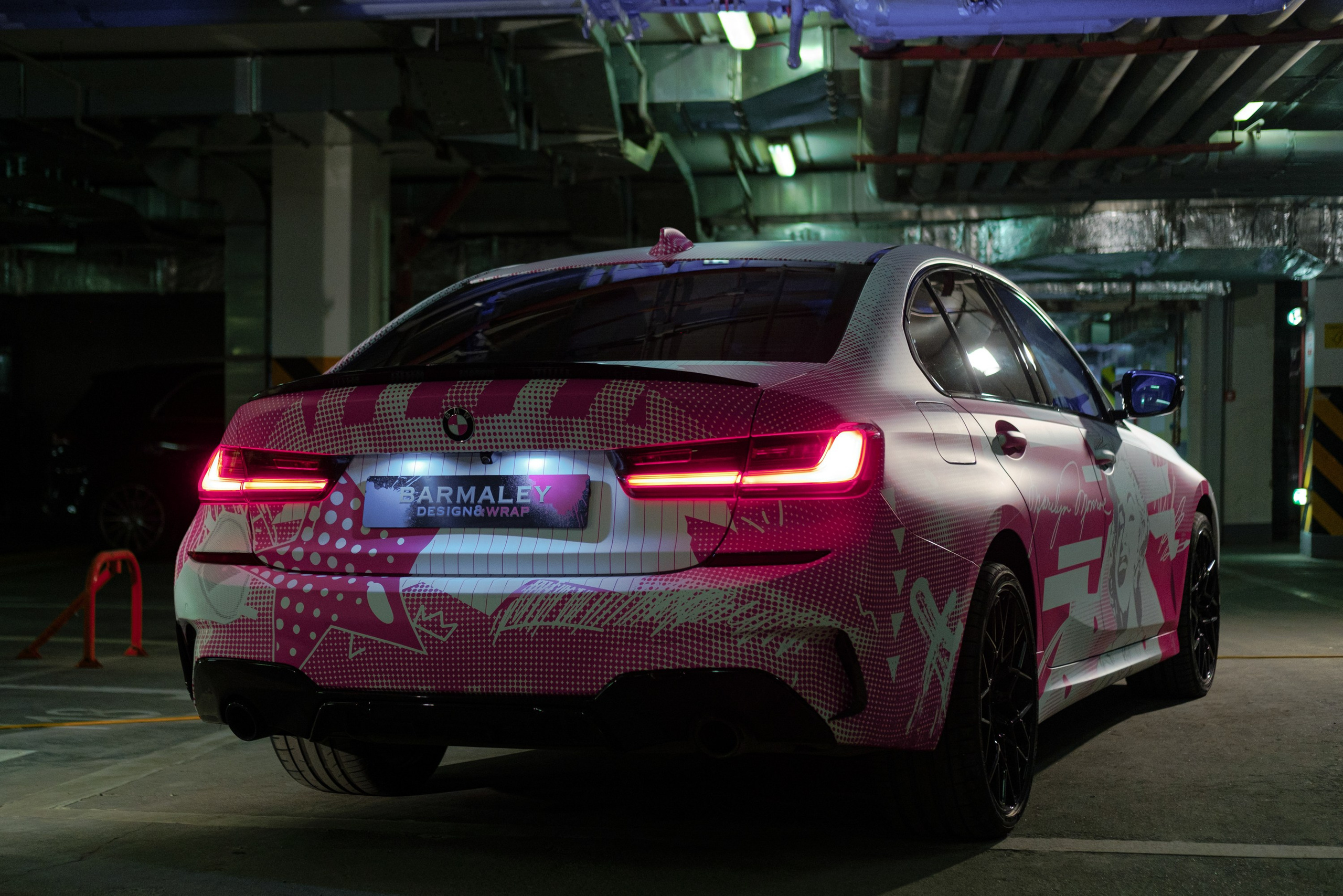 Винилография на BMW 3 G20. Студия дизайна и оклейки авто Barmaley Design