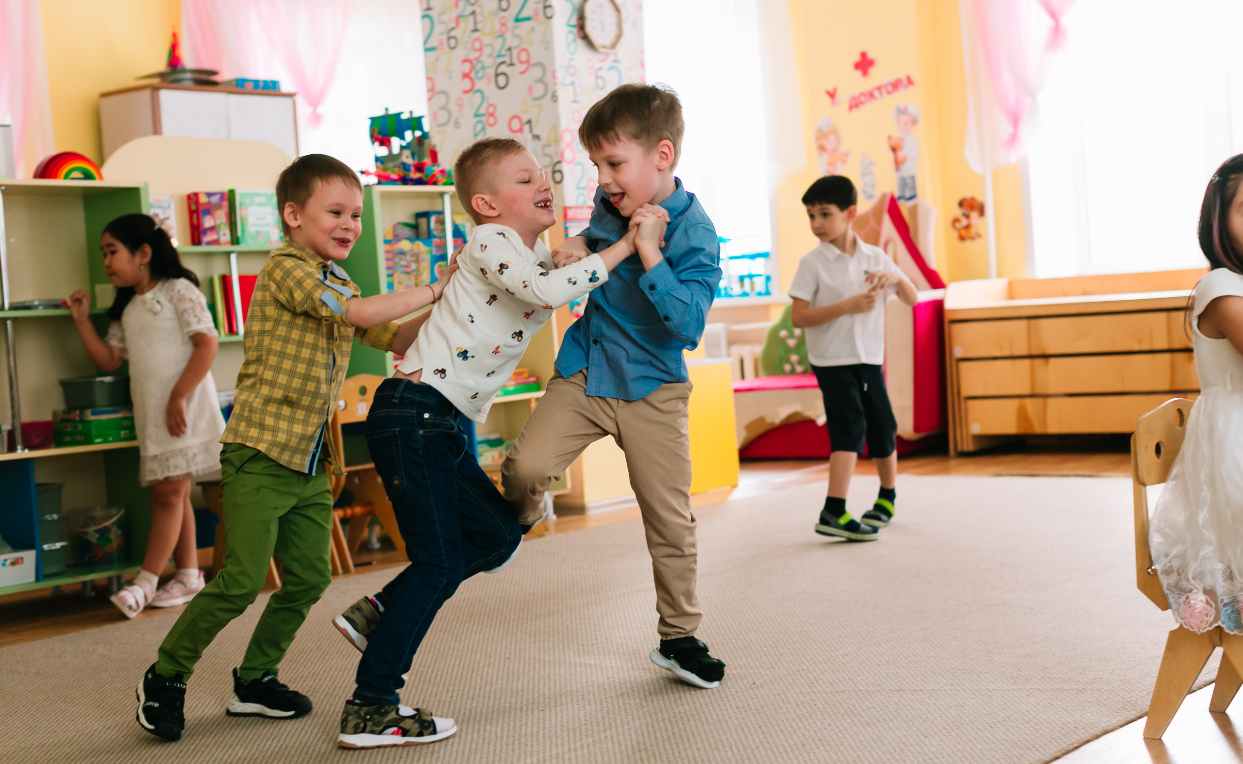 алёна малахова фотограф новосибирск семейный детский домашняя фотосессия в новосибирске день рождения репортажная съёмка фотосессия с лошадьми на конюшне деревня алтай  на природе фотосессия в детском саду мама и сын предложение руки и сердца идея  помолвка фотосессия берег закат детский день рождения годик торт аниматор лофт игровая продолжение следует prodoljenie_sleduet_  корпоратив тимбилдинг первоклашка линейка 