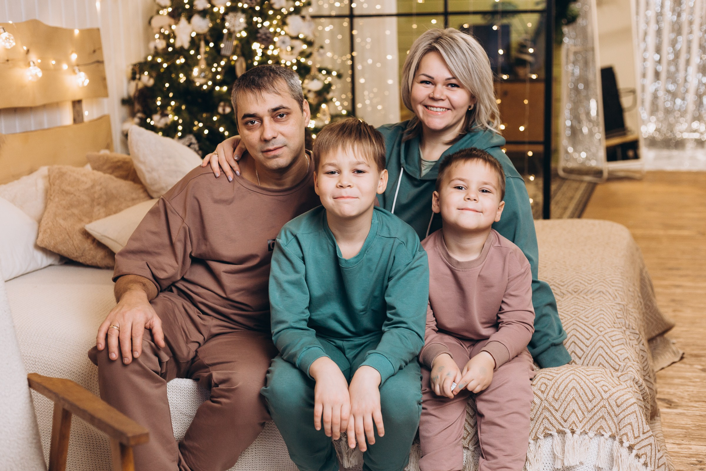 Анастасия с семьей. Свадебный и семейный фотограф в Новосибирске Дарья Кель