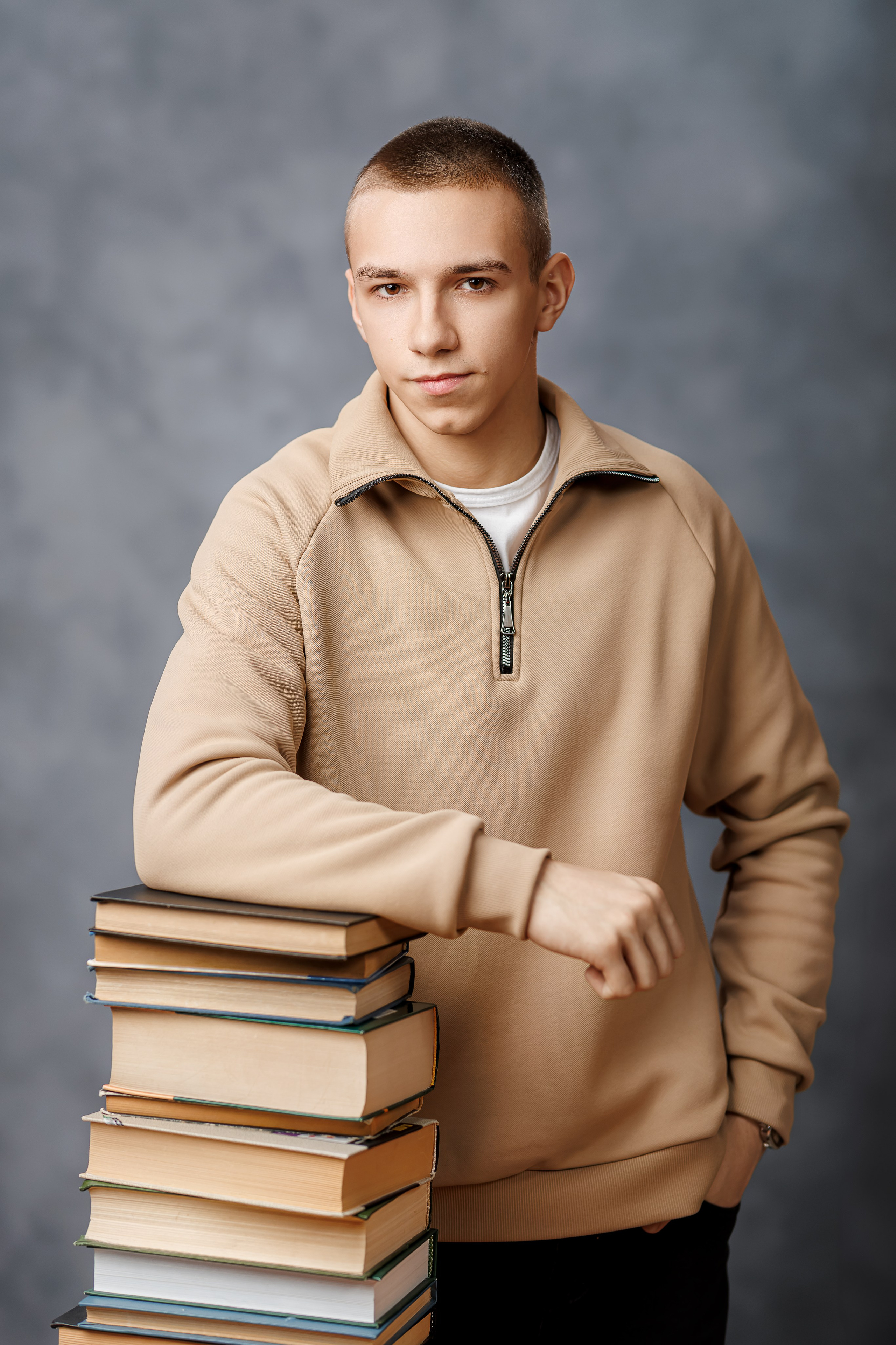 Портреты на однотонном фоне. Семейный и детский фотограф Комина Елена, Власиха, Одинцово