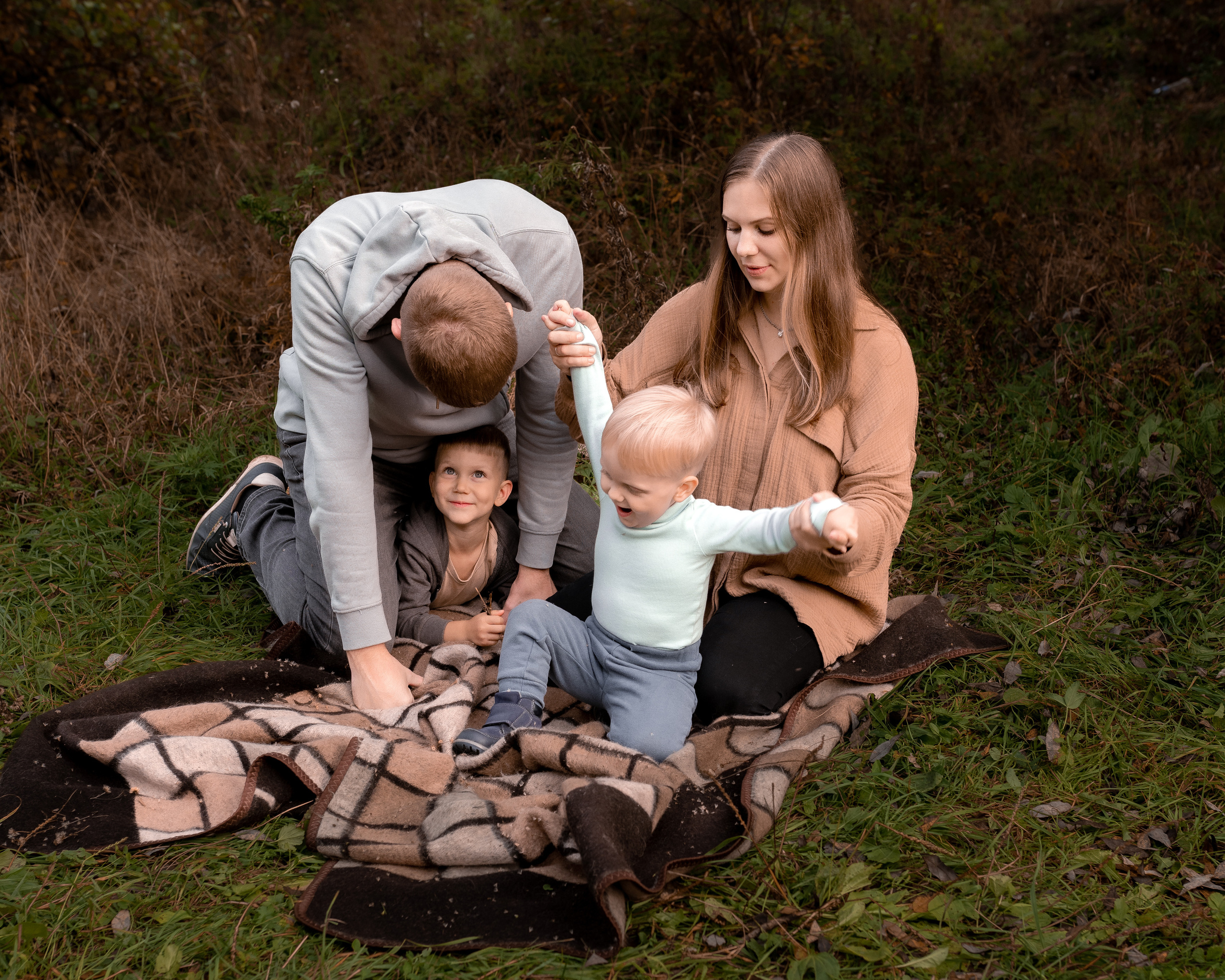 Виктория, Алексей, Ваня и Дима. Фотограф г. Хабаровск