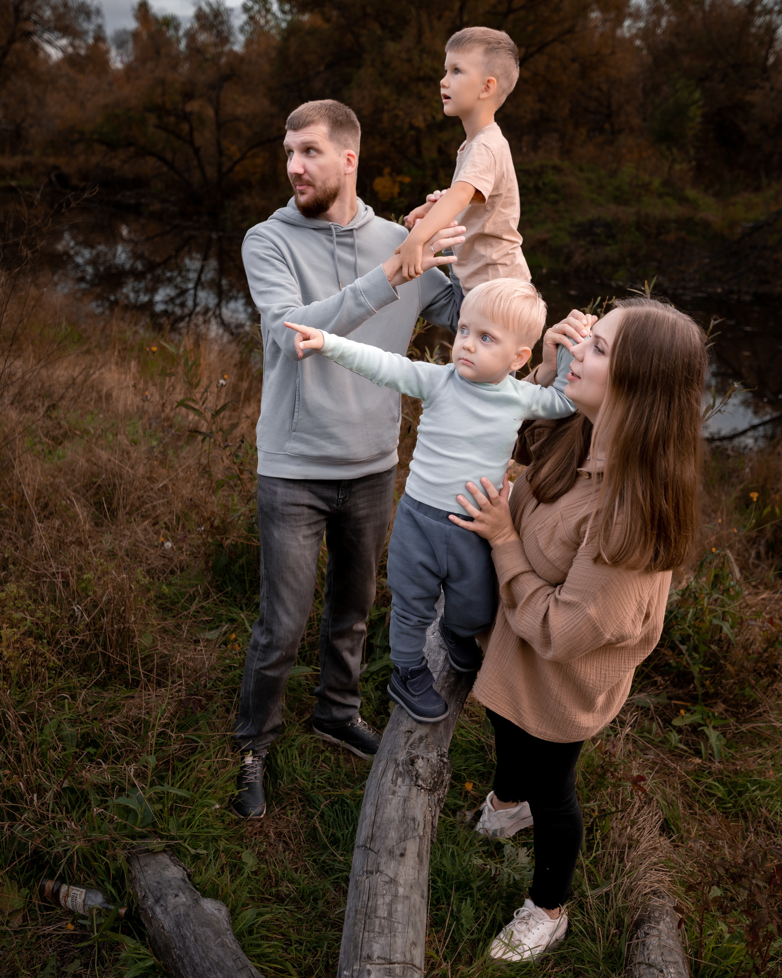 Виктория, Алексей, Ваня и Дима. Фотограф г. Хабаровск