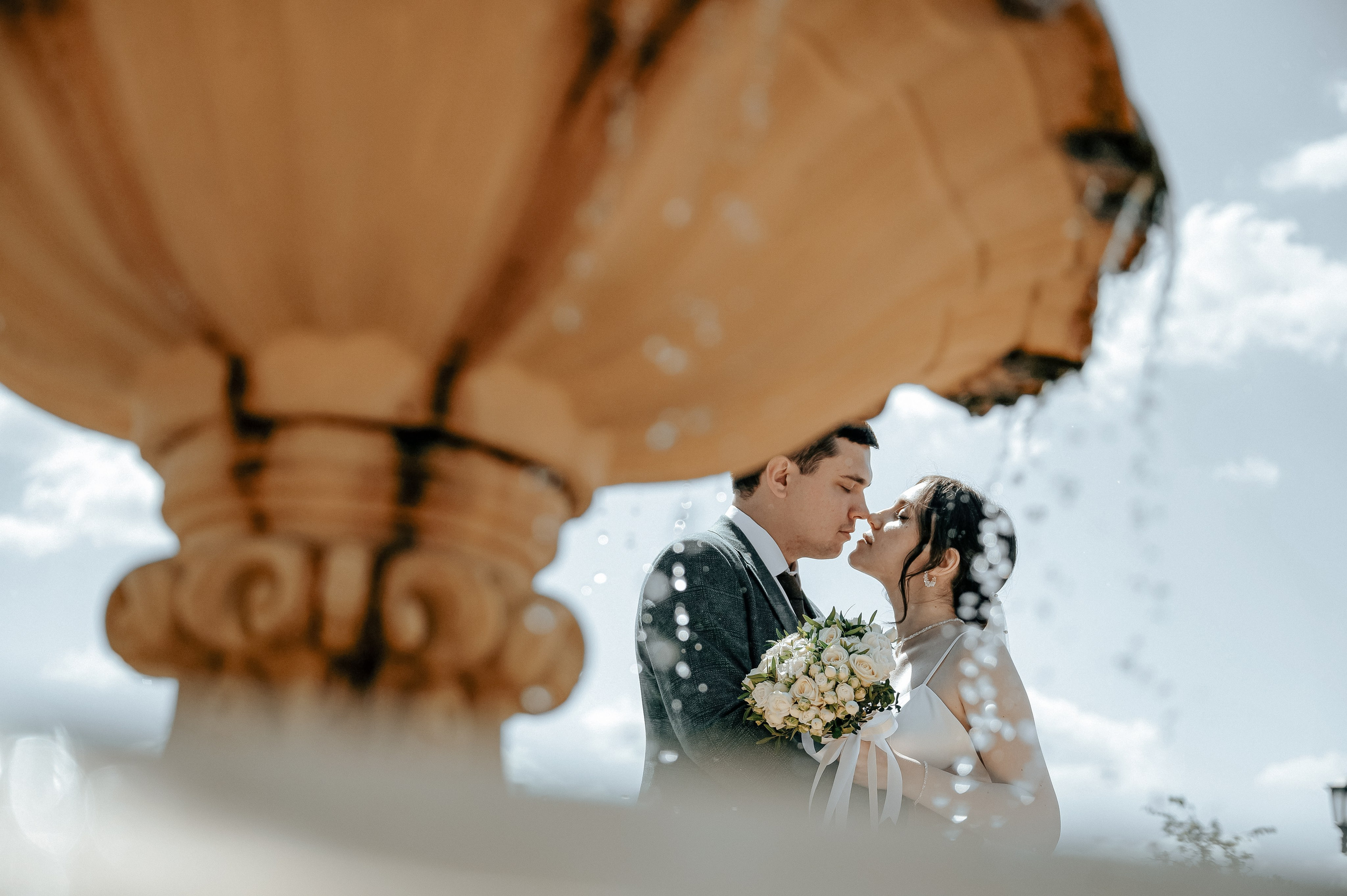 Вот и ЦДК Щелково открыли для свадебной регистрации, а прогулялись мы в Усадьбе Гребнево. Свадебный и семейный фотограф Виктория Носачёва. Щелково, Москва и МО