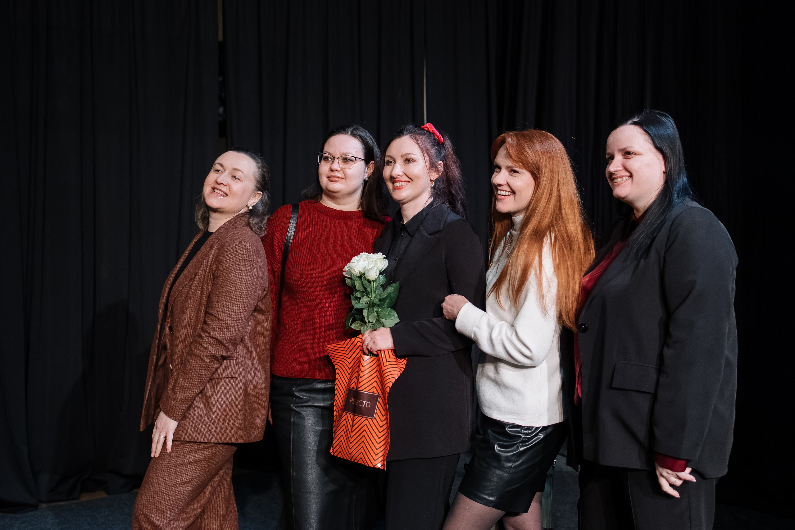 Спектакль. Свадебный фотограф