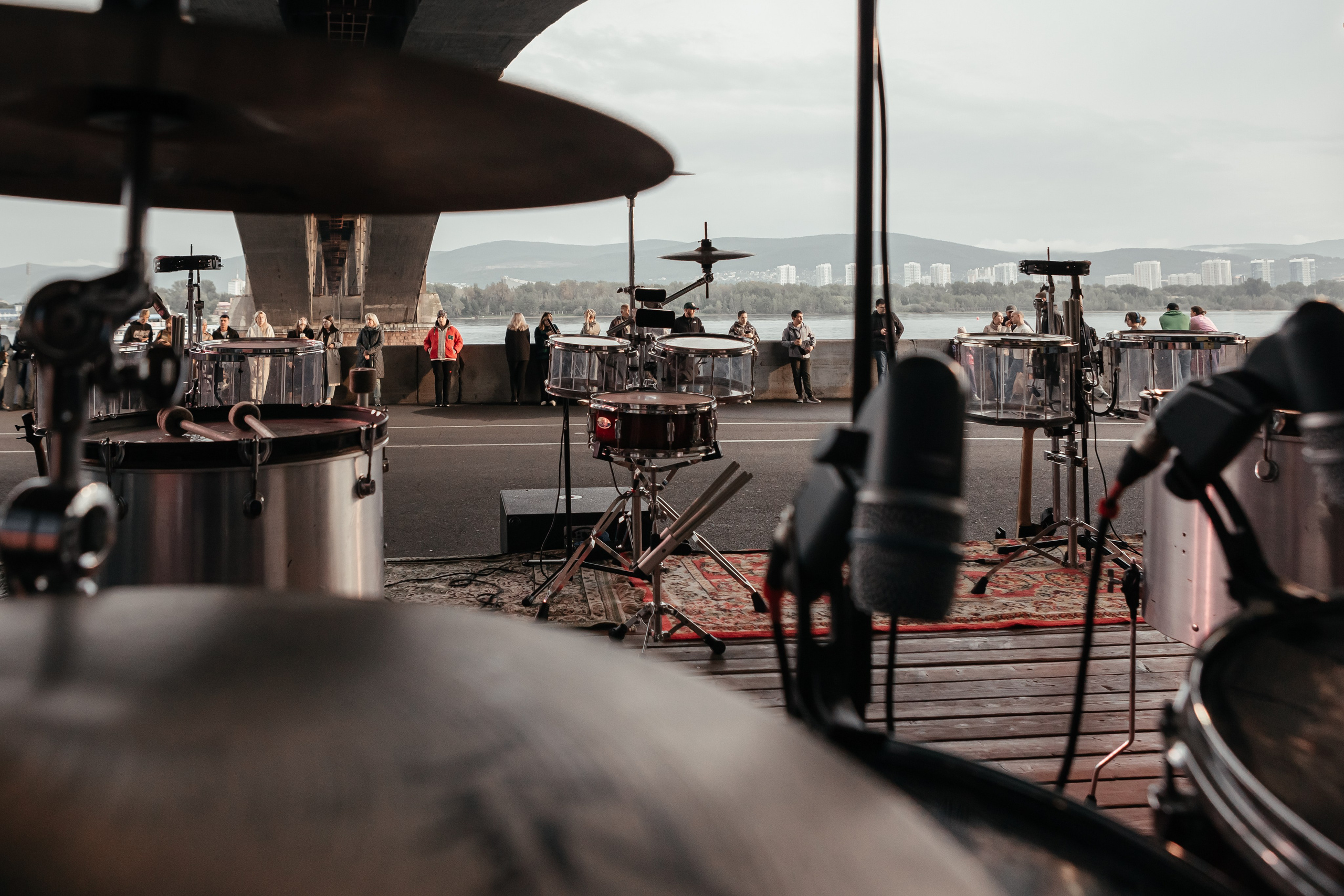Шоу барабанщиков Zanoza. Свадебный и семейный фотограф В Красноярске Андрей Юсенков