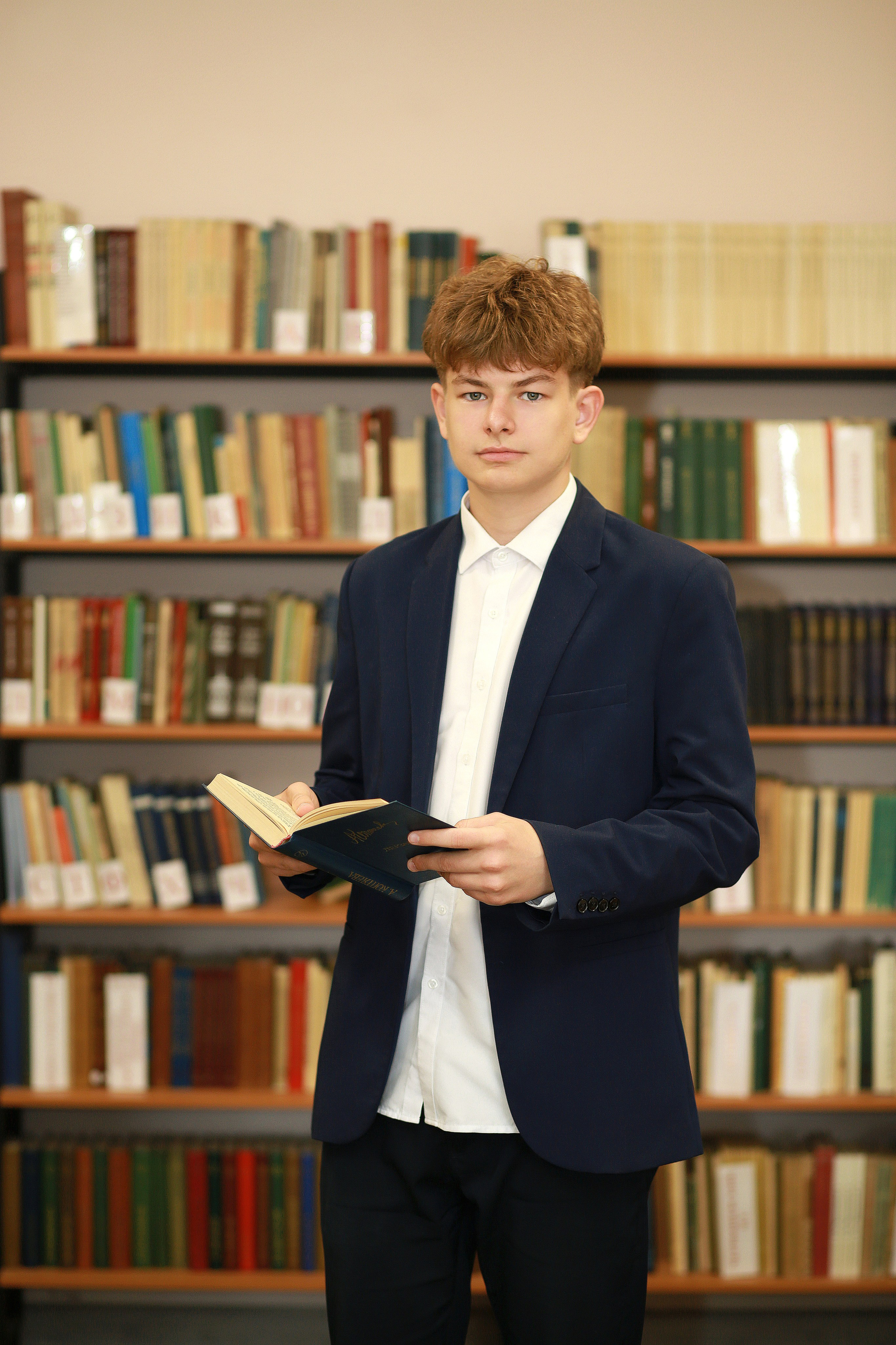 Съемка в библиотеке. Выпускные альбомы Воронеж от Веры Соколовой