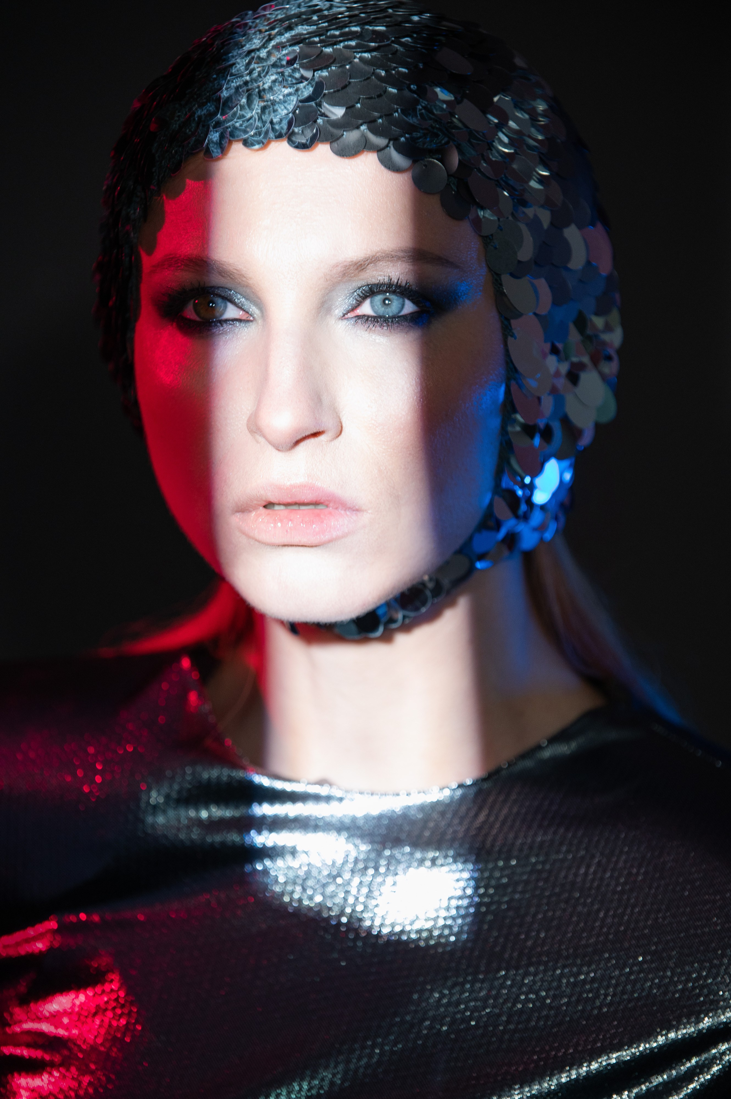 Alien. Portrait photographer in Minsk Slava Potalakh