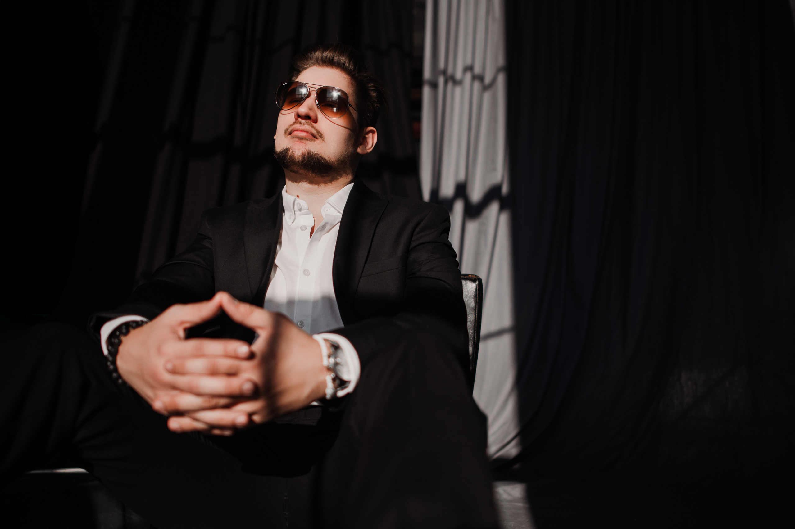 Владимир Привалов. Ведущий мероприятий. Свадебный и семейный фотограф Вероника Холод