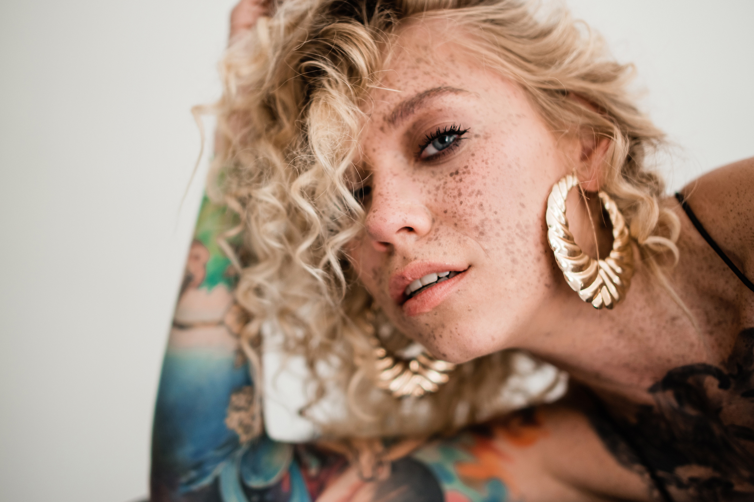 Александра Кириченко. Визажист и стилист. Свадебный и семейный фотограф Вероника Холод