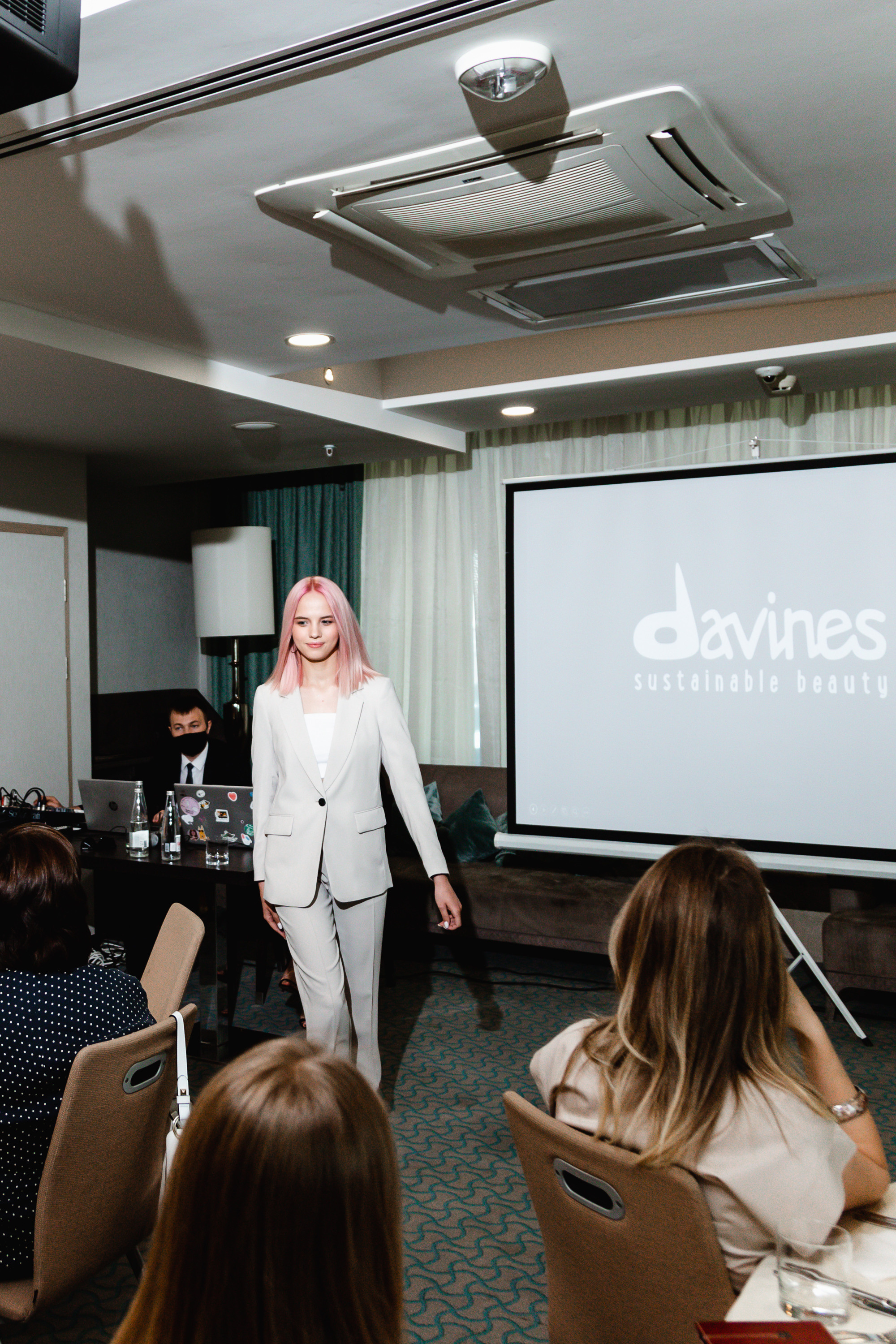 DAVINES. Marriott Hotel. Фотограф Александр Шалагин