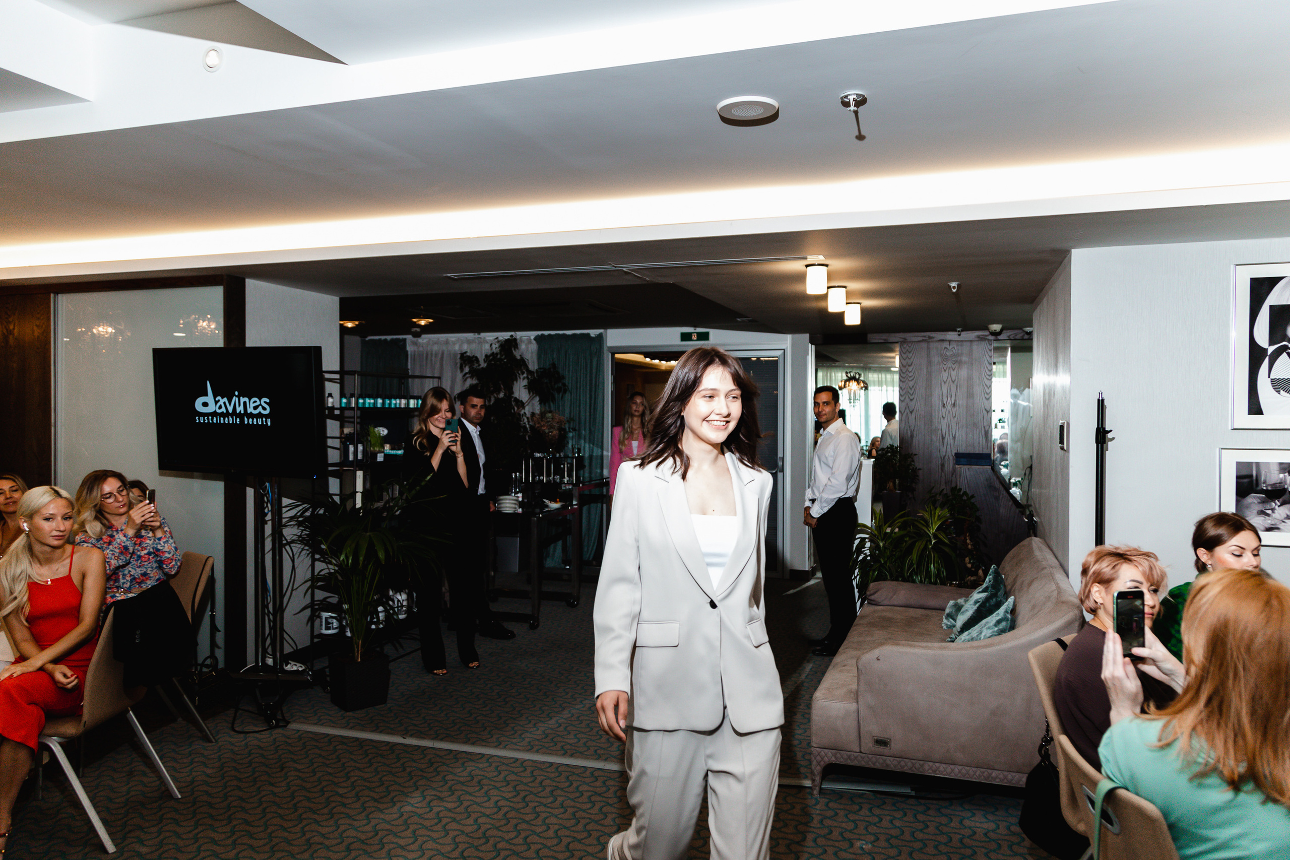 DAVINES. Marriott Hotel. Фотограф Александр Шалагин