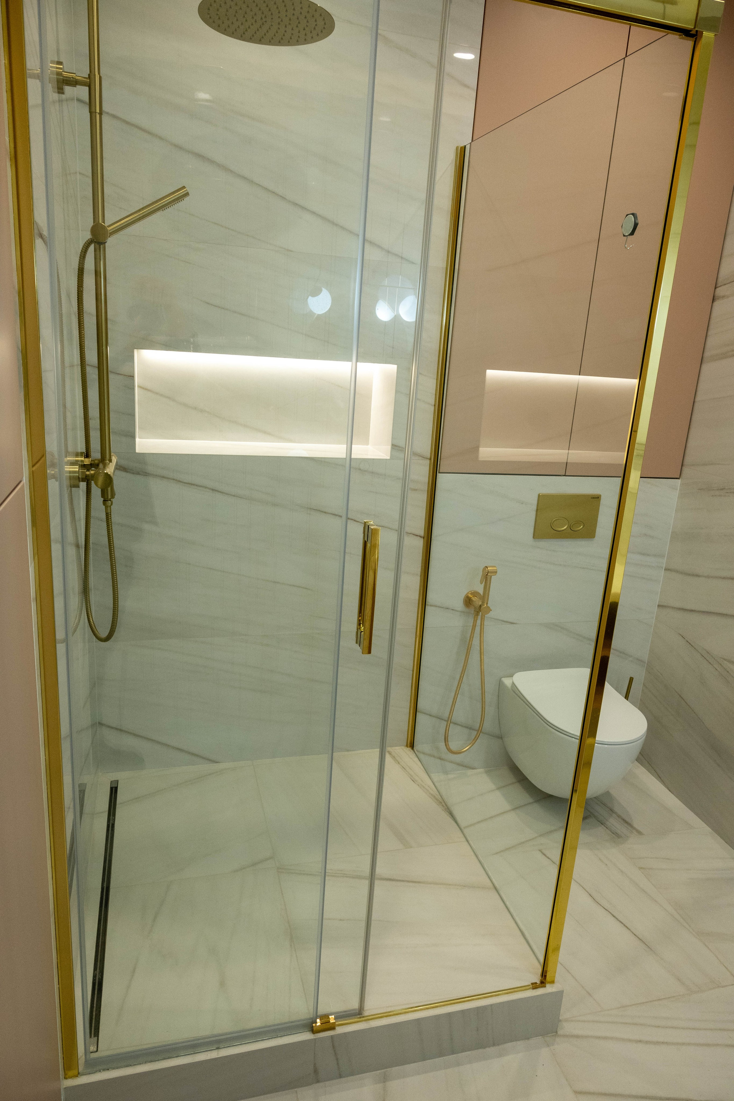 Flat. Fotograf Dmitrii Donets