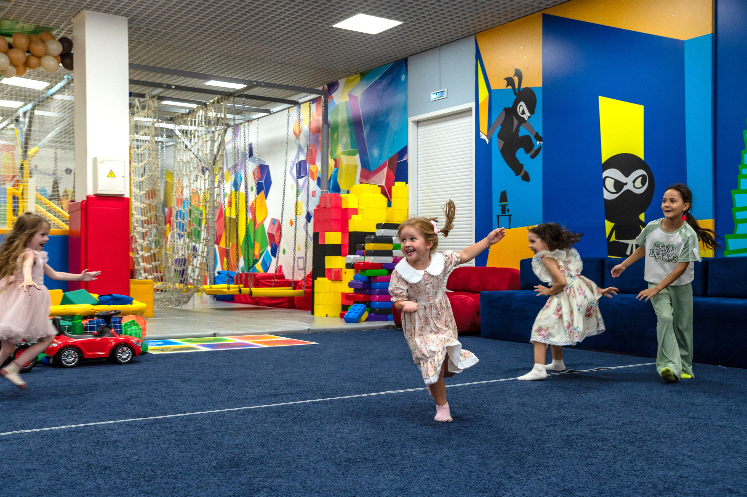 Игротека Ниндзя Кидс. Я Ольга Казанцева, фотографирую снимаю ваши киноистории и печатаю фото и цифровые портреты на холсте