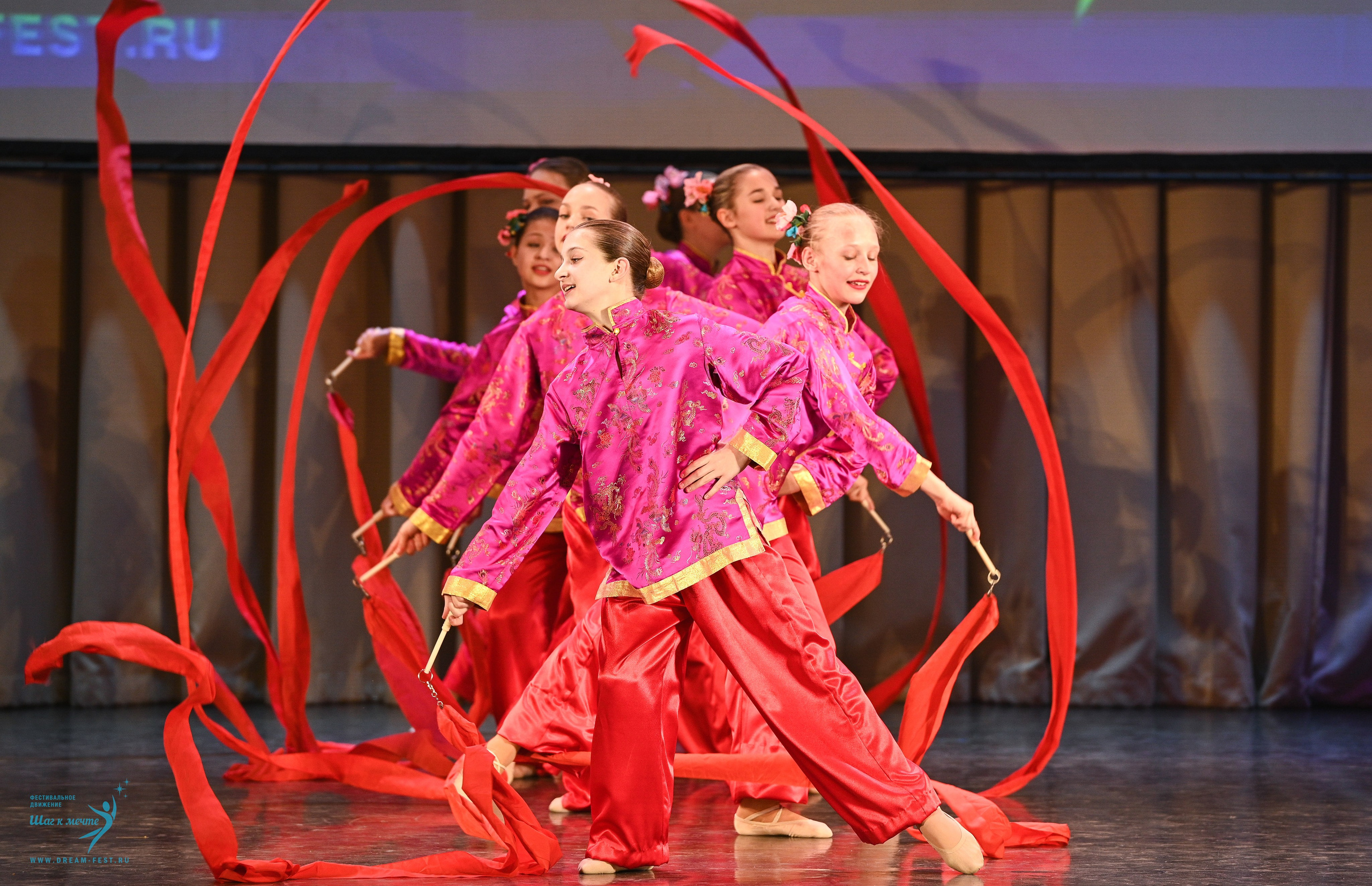 26.04.2025 Фестивальное движение «Шаг к мечте» г. Санкт-Петербург. Медиастудия Фото Концепт