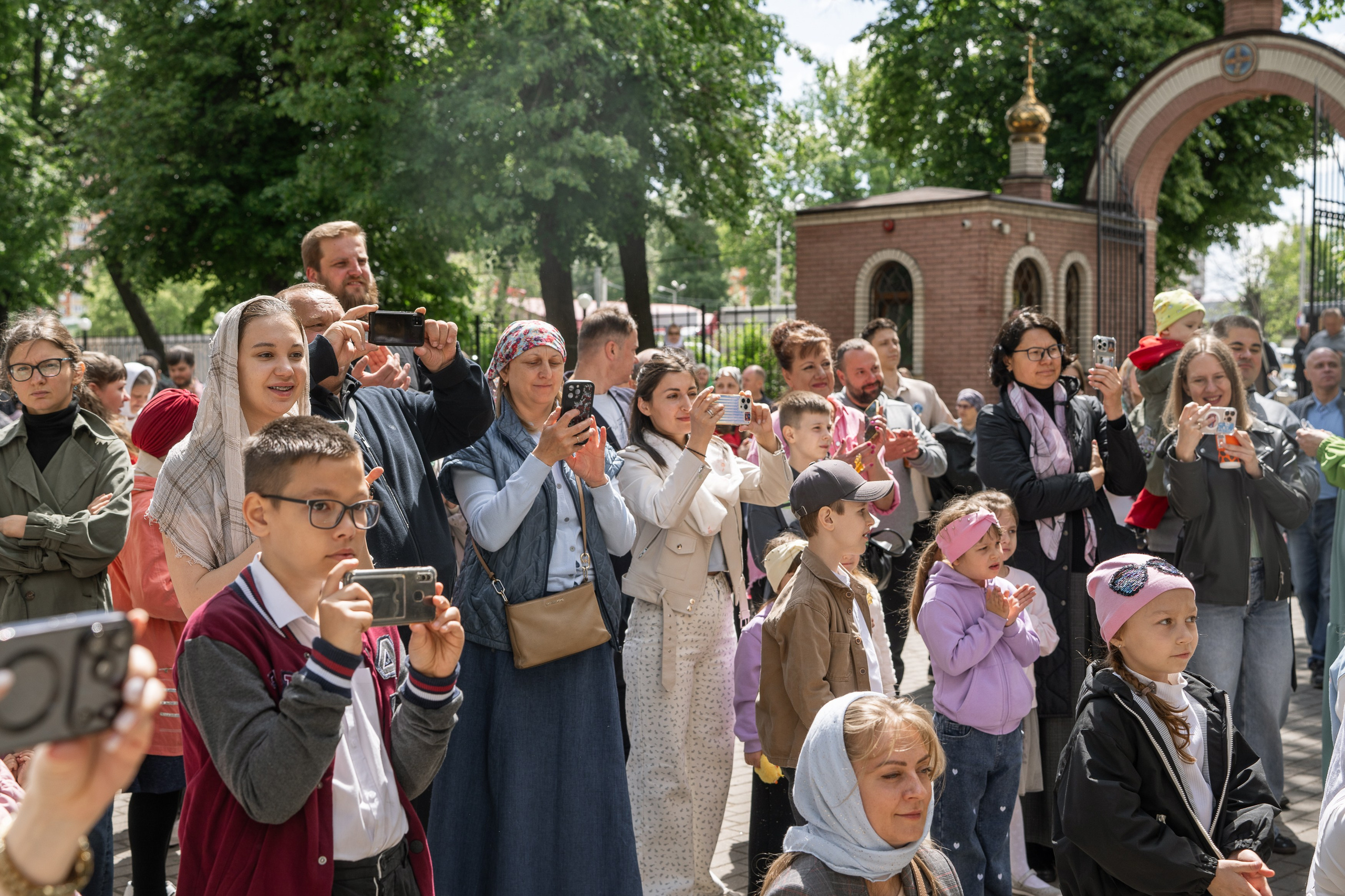 Престольный праздник в храме Троицы Живоначальной. Фотограф Москва/Подмосковье