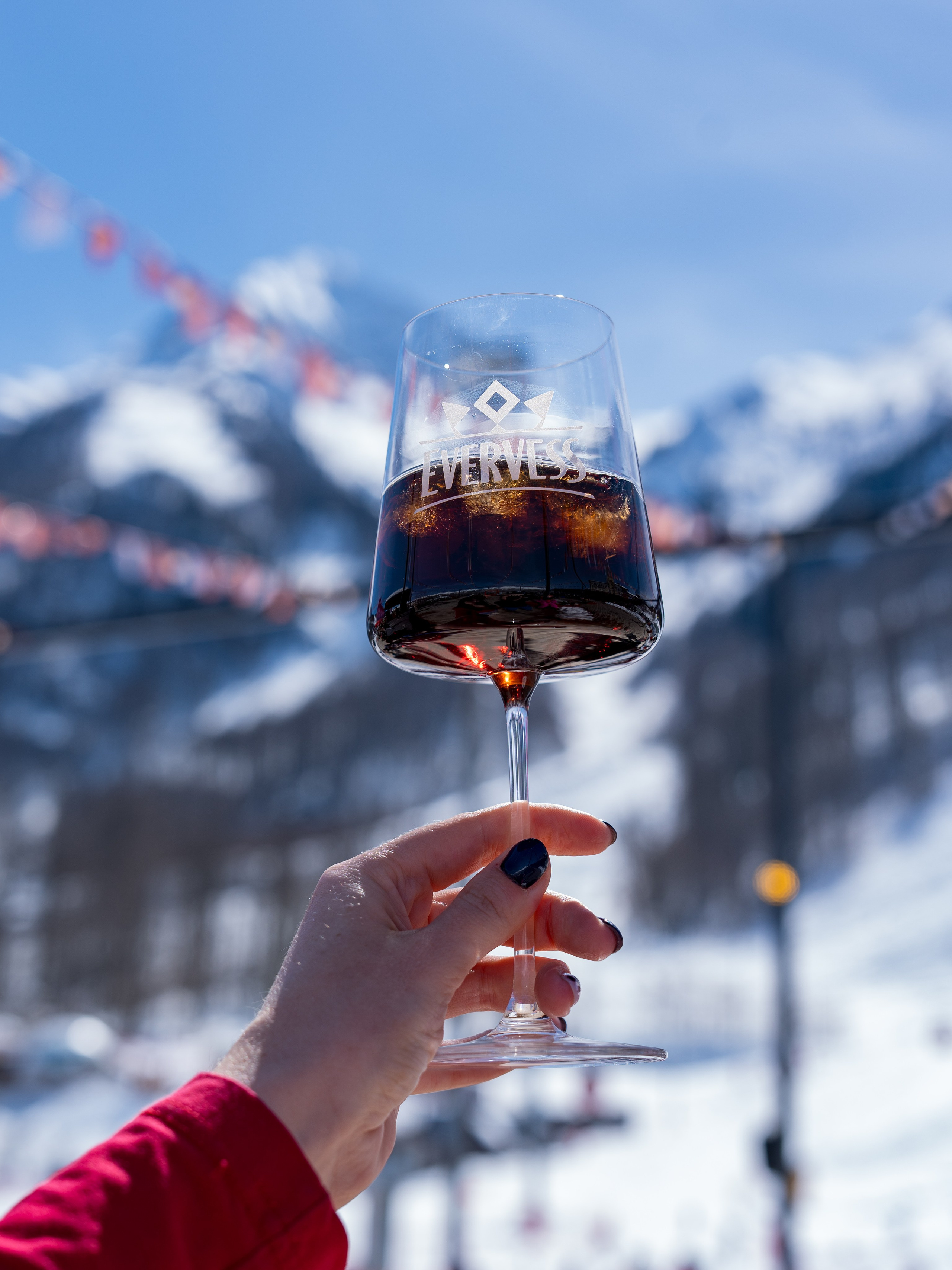 Компания «EVERVESS»: отчет с точек продаж на курортах Красной Поляны. Репортажный фотограф в Красной Поляне и Сочи Павлюченко Екатерина