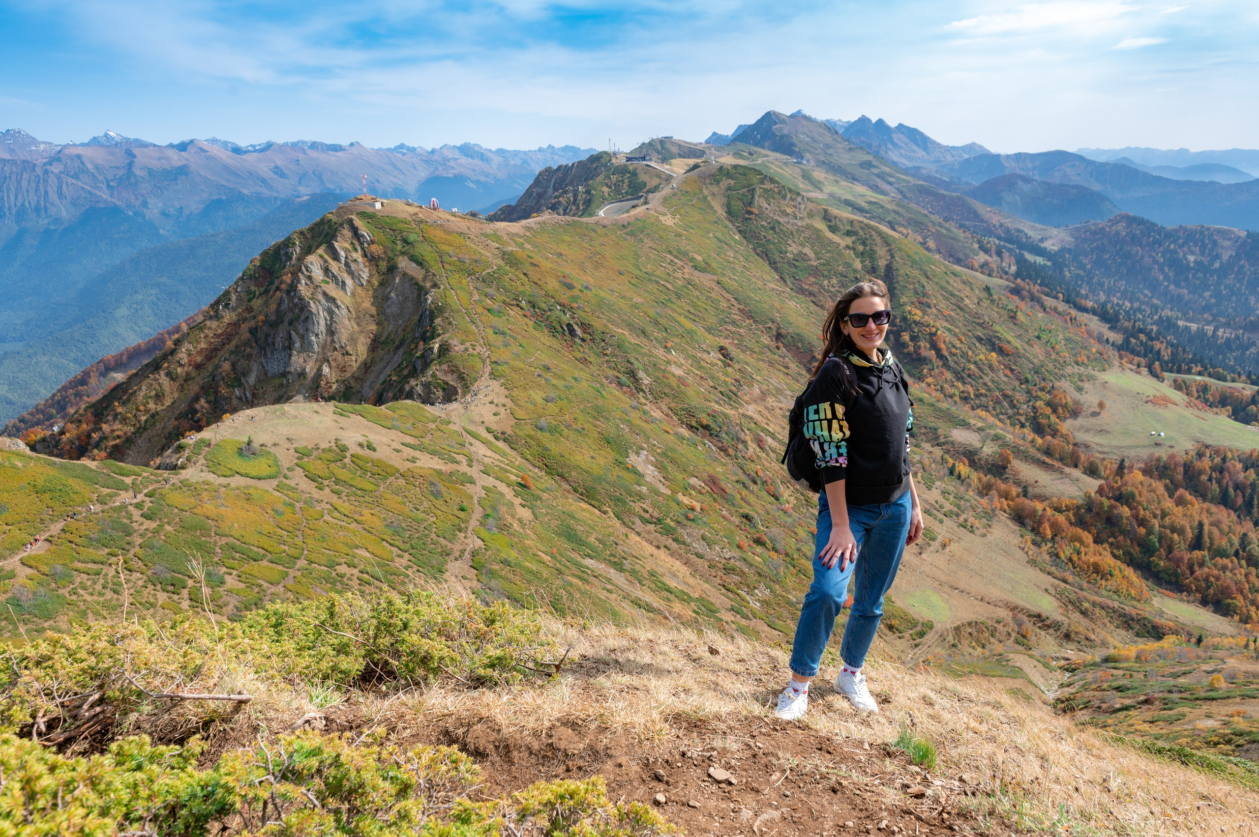 Хайкинг по трем курортам Красной Поляны 2022. Репортажный фотограф в Красной Поляне и Сочи Павлюченко Екатерина