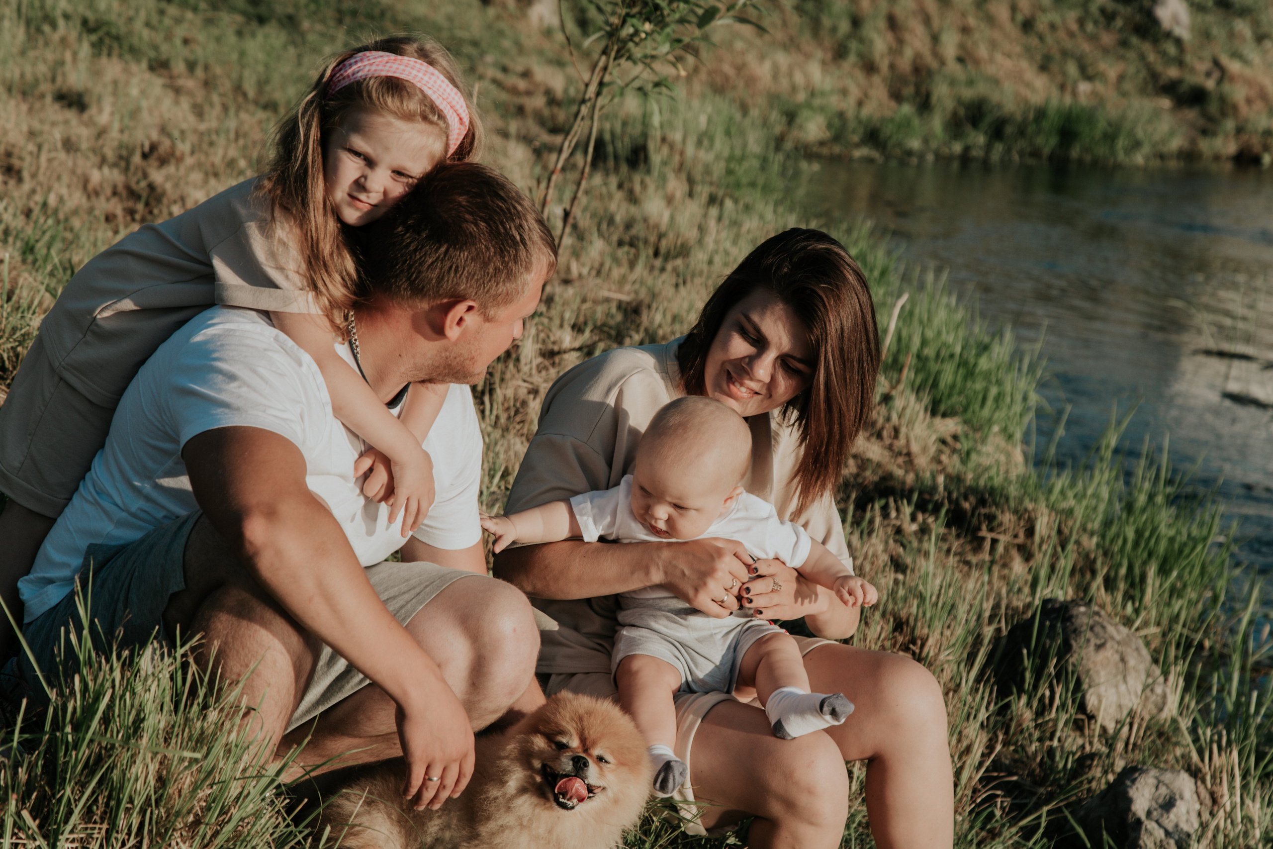 Алина, Павел, Лизонька, Илюша и Пуфик. Фотограф в Киселёвске Татьяна Трухалева