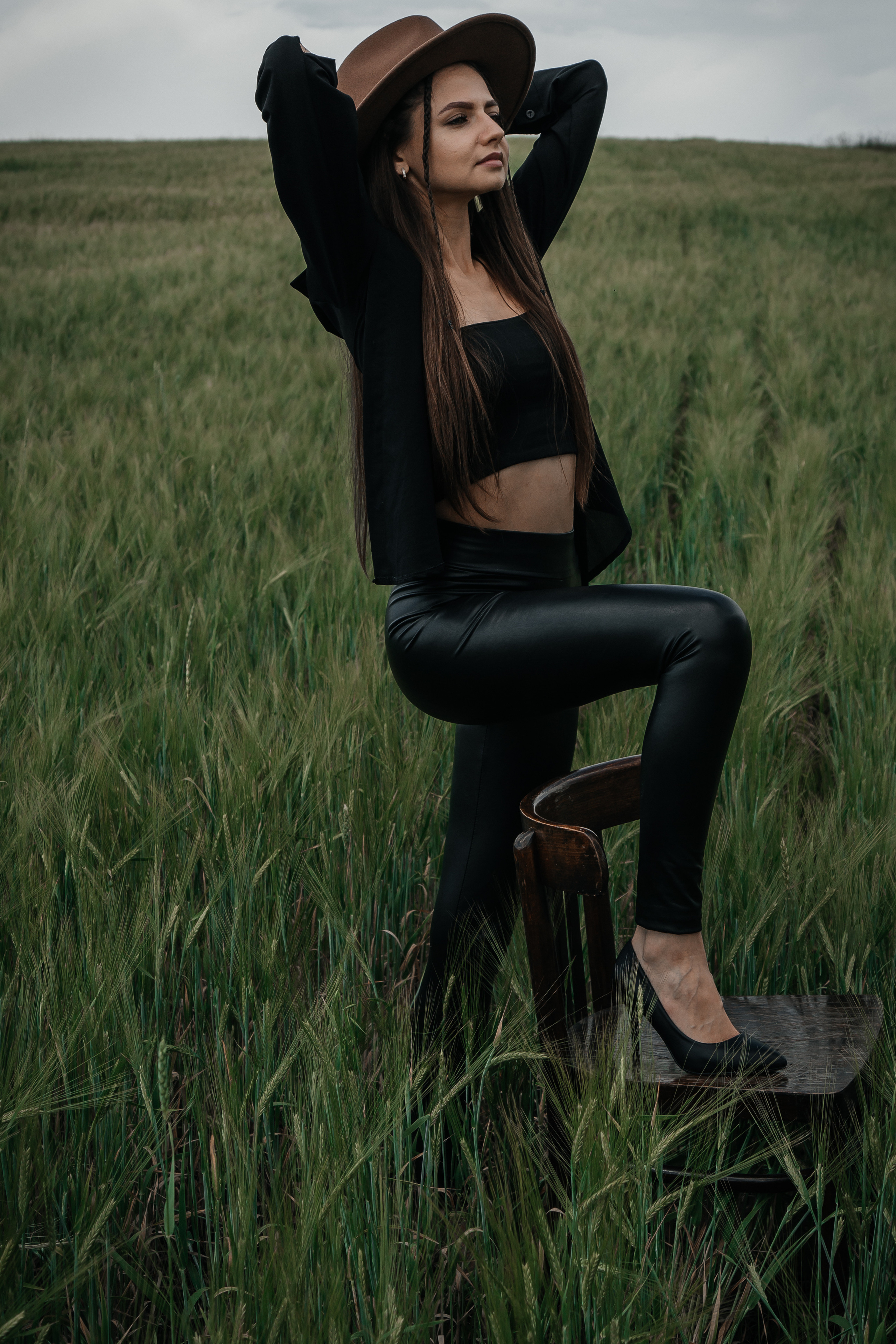 ФОТОСЕССИЯ В ЯЧМЕННОМ ПОЛЕ. Фотограф в Киселёвске Татьяна Трухалева