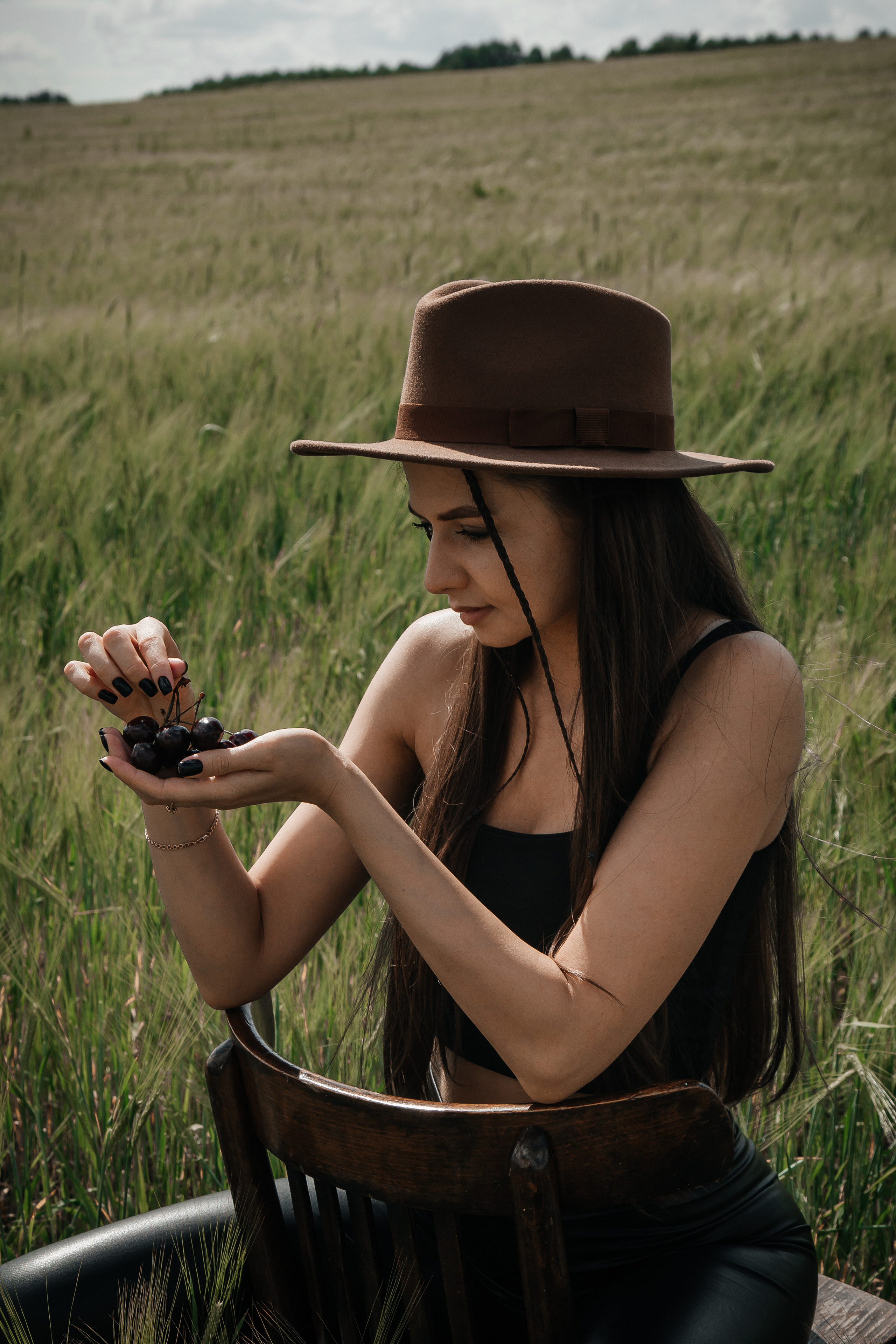 ФОТОСЕССИЯ В ЯЧМЕННОМ ПОЛЕ. Фотограф в Киселёвске Татьяна Трухалева