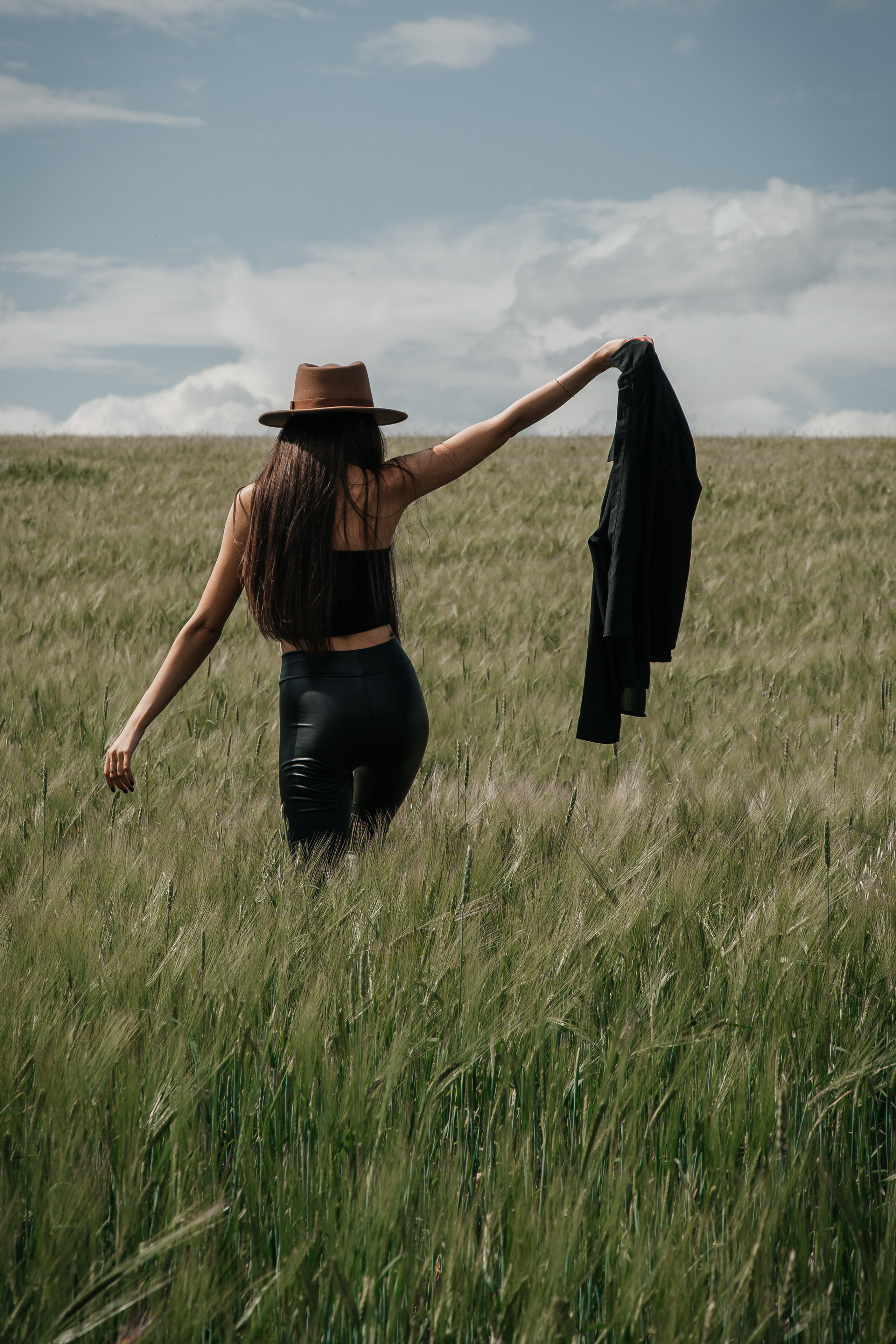 ФОТОСЕССИЯ В ЯЧМЕННОМ ПОЛЕ. Фотограф в Киселёвске Татьяна Трухалева