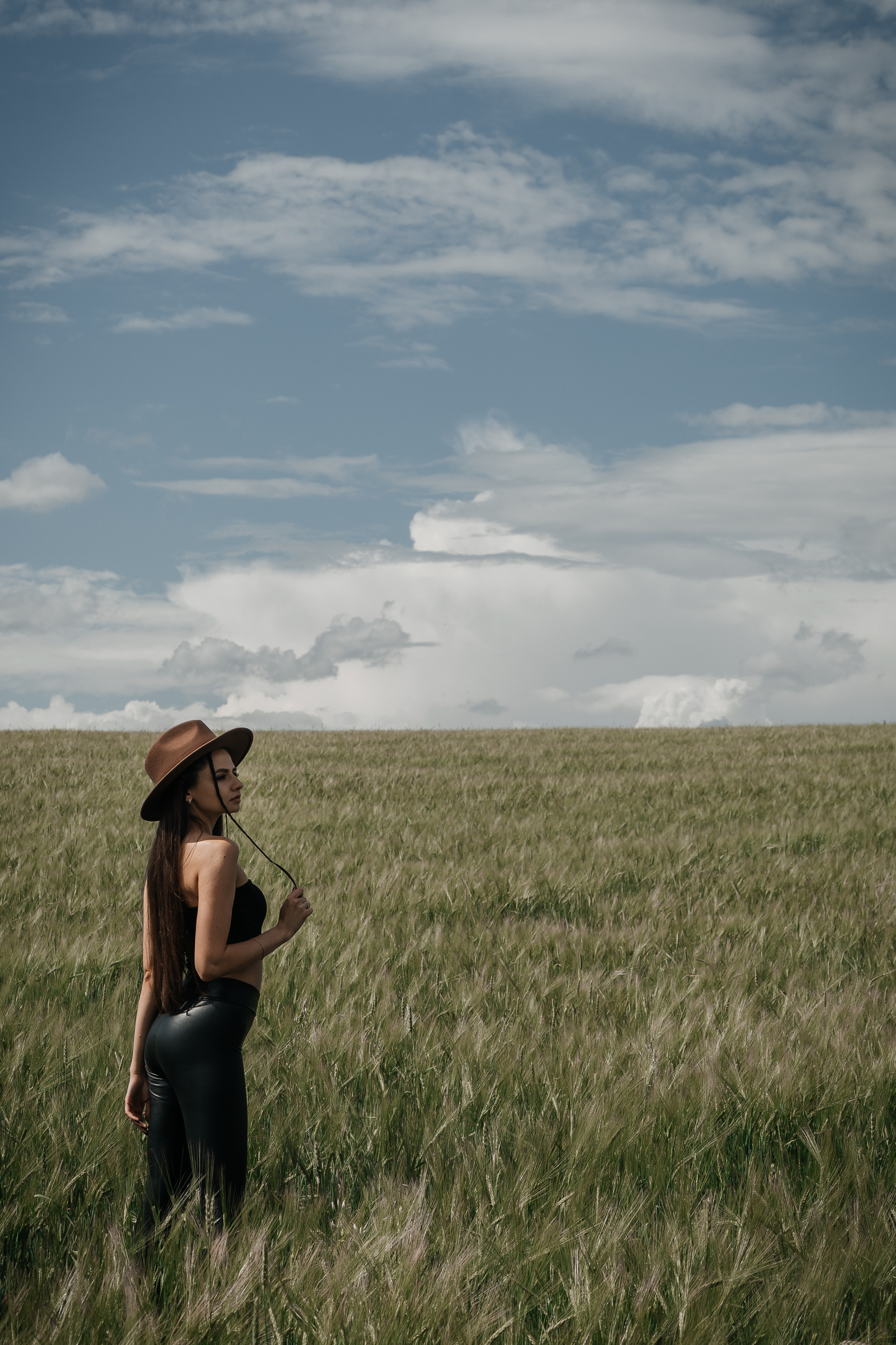 ФОТОСЕССИЯ В ЯЧМЕННОМ ПОЛЕ. Фотограф в Киселёвске Татьяна Трухалева