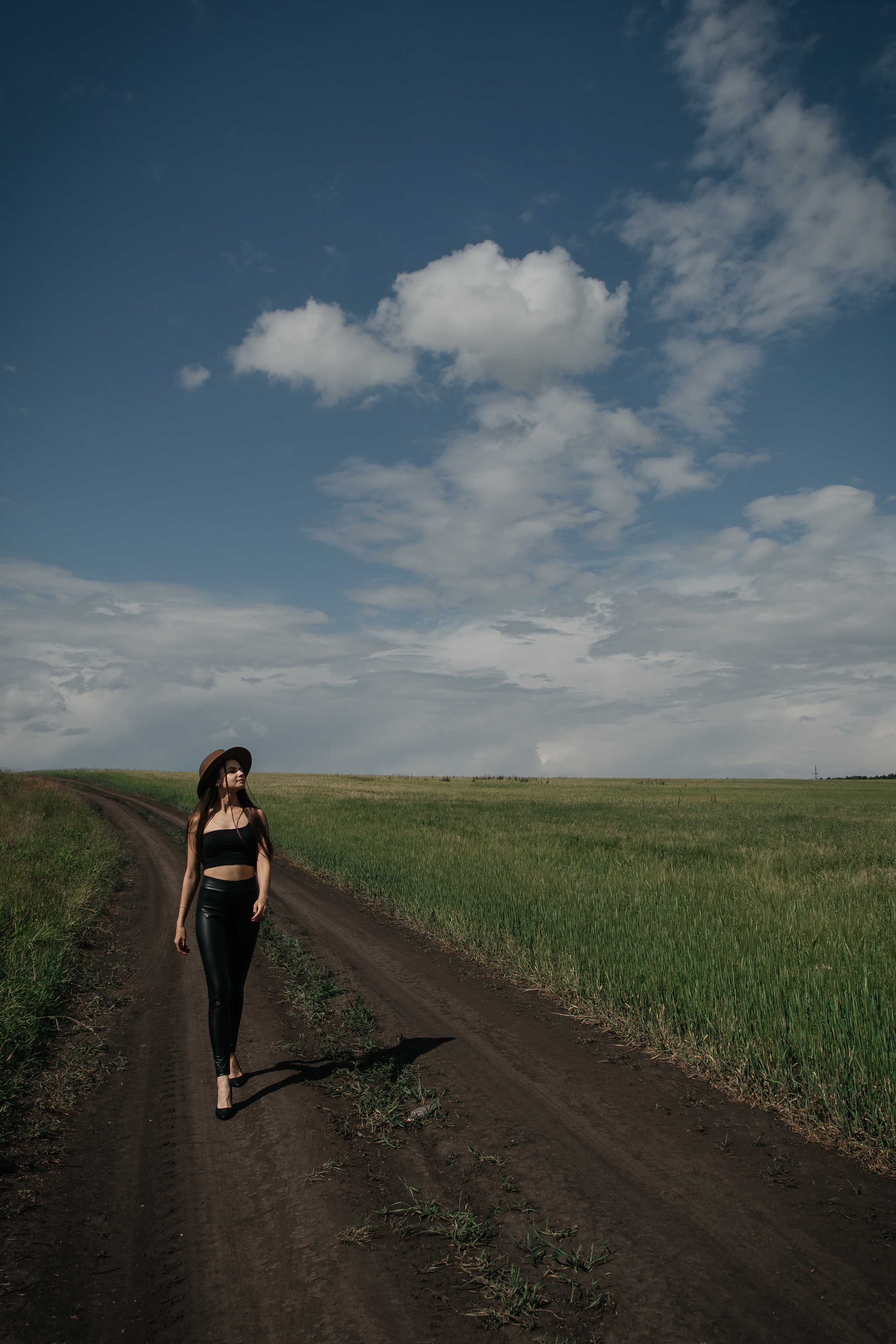 ФОТОСЕССИЯ В ЯЧМЕННОМ ПОЛЕ. Фотограф в Киселёвске Татьяна Трухалева