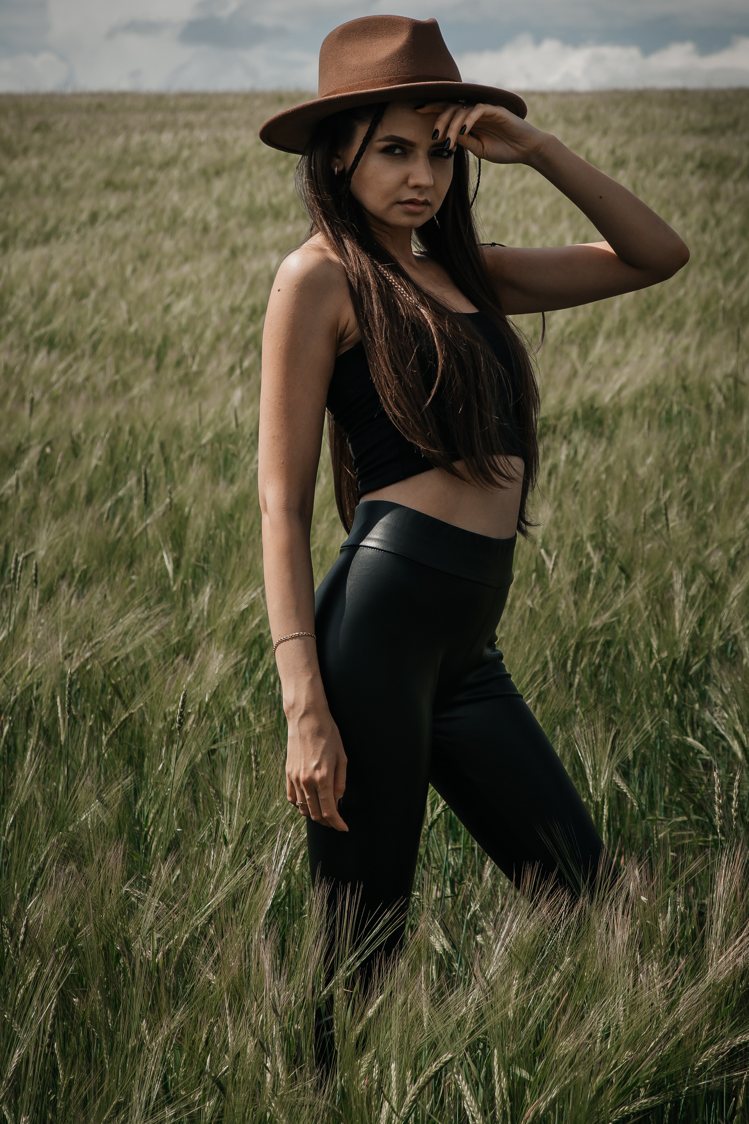 ФОТОСЕССИЯ В ЯЧМЕННОМ ПОЛЕ. Фотограф в Киселёвске Татьяна Трухалева