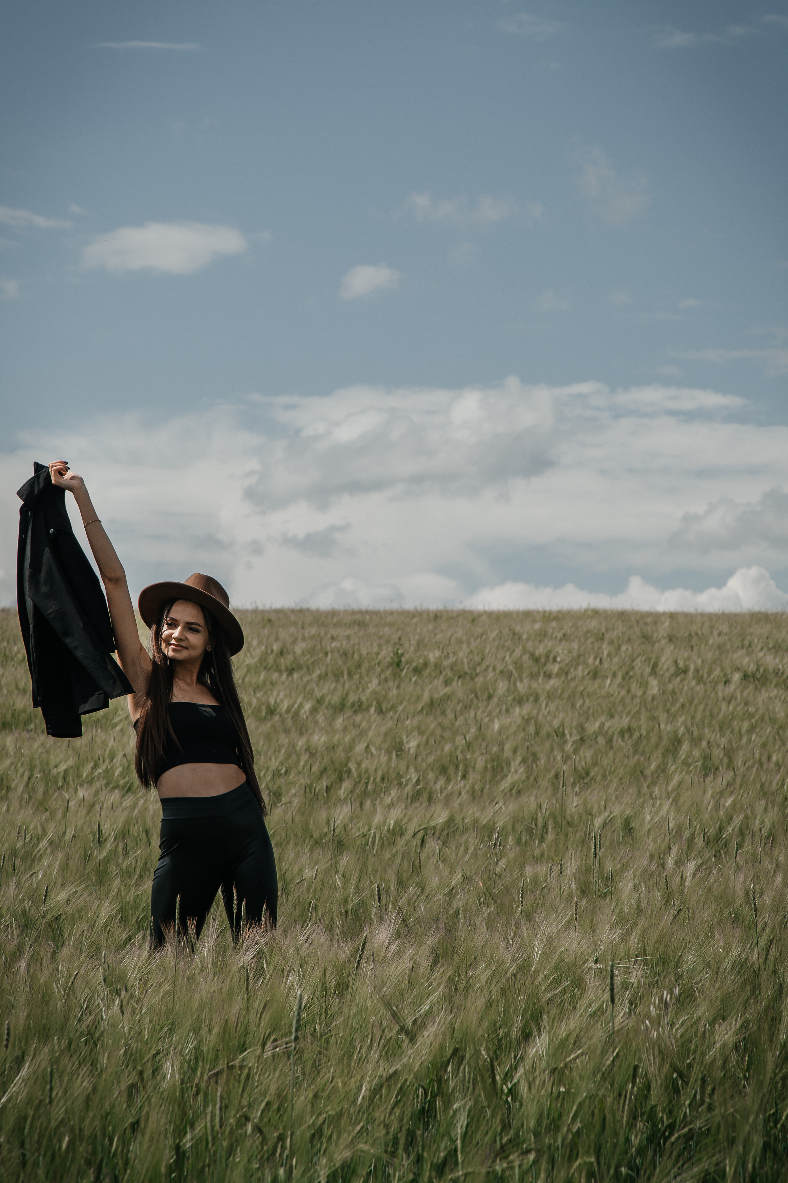 ФОТОСЕССИЯ В ЯЧМЕННОМ ПОЛЕ. Фотограф в Киселёвске Татьяна Трухалева