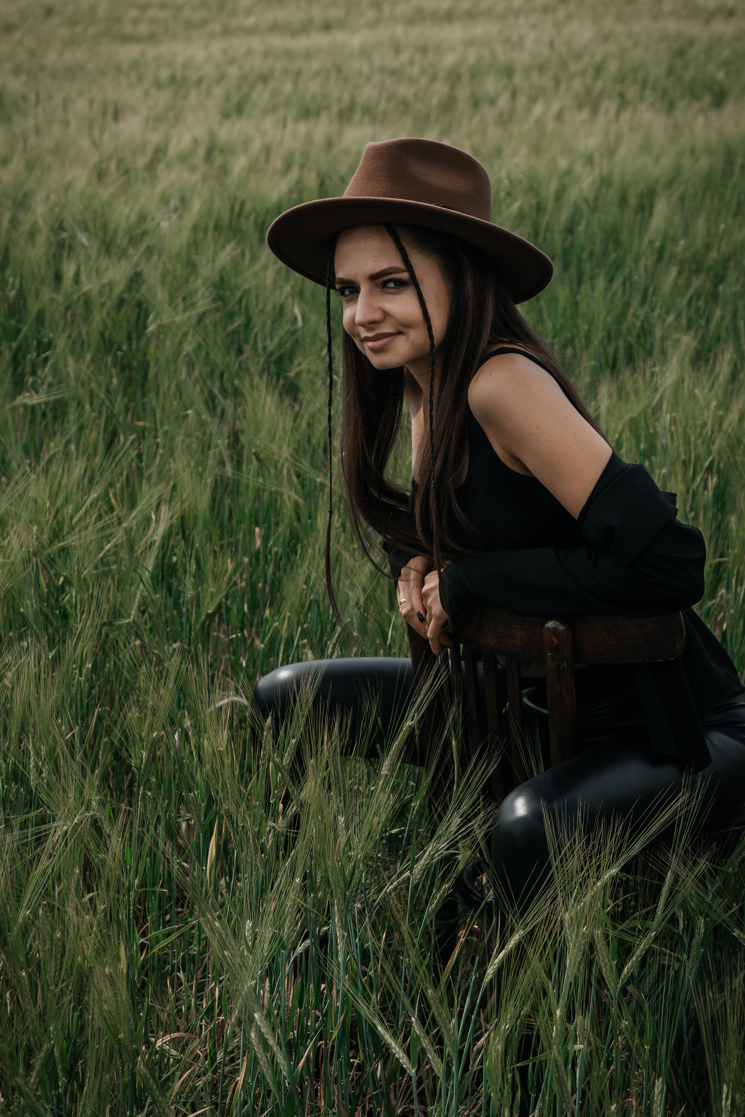 ФОТОСЕССИЯ В ЯЧМЕННОМ ПОЛЕ. Фотограф в Киселёвске Татьяна Трухалева