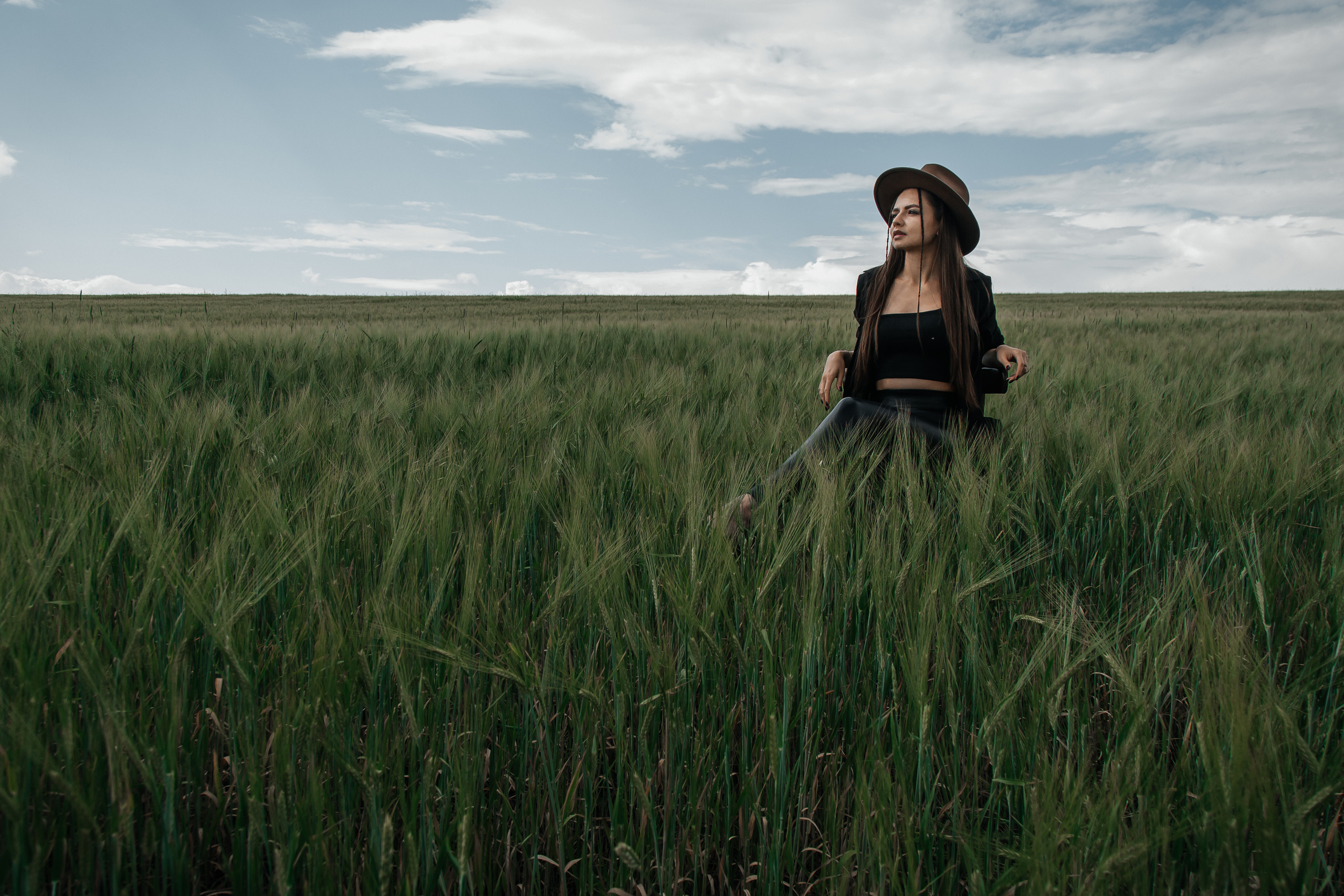 ФОТОСЕССИЯ В ЯЧМЕННОМ ПОЛЕ. Фотограф в Киселёвске Татьяна Трухалева