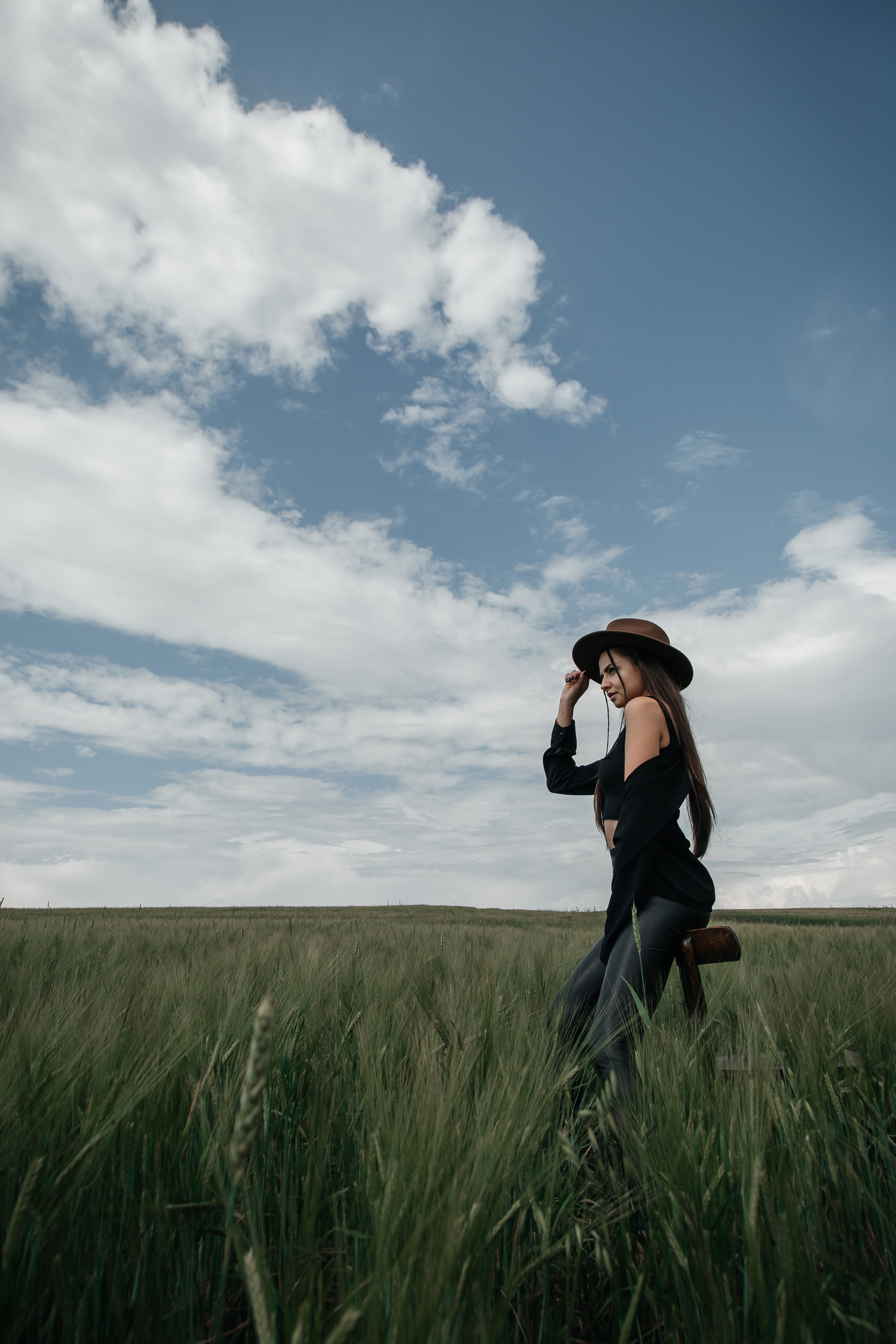 ФОТОСЕССИЯ В ЯЧМЕННОМ ПОЛЕ. Фотограф в Киселёвске Татьяна Трухалева