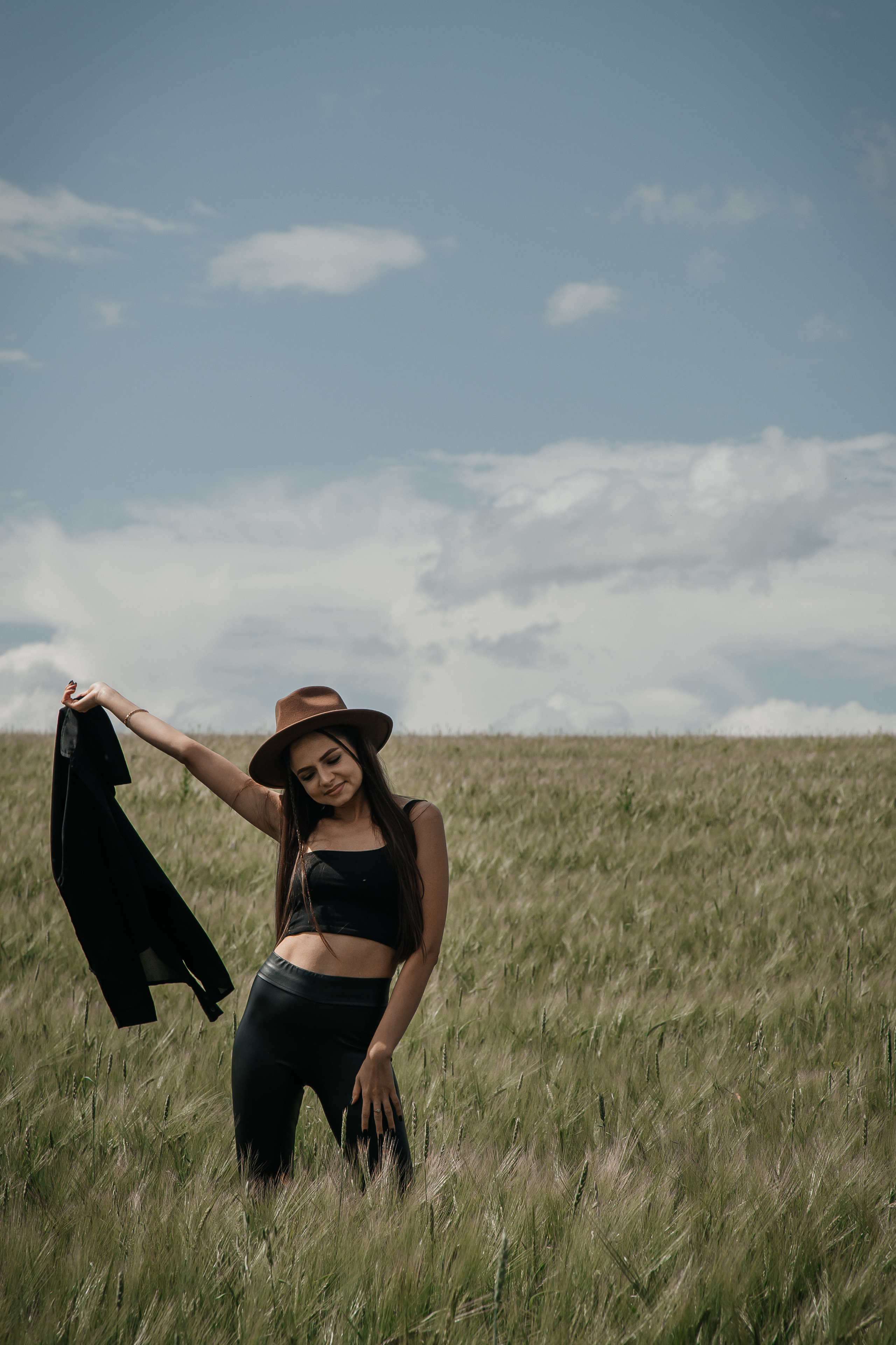 ФОТОСЕССИЯ В ЯЧМЕННОМ ПОЛЕ. Фотограф в Киселёвске Татьяна Трухалева