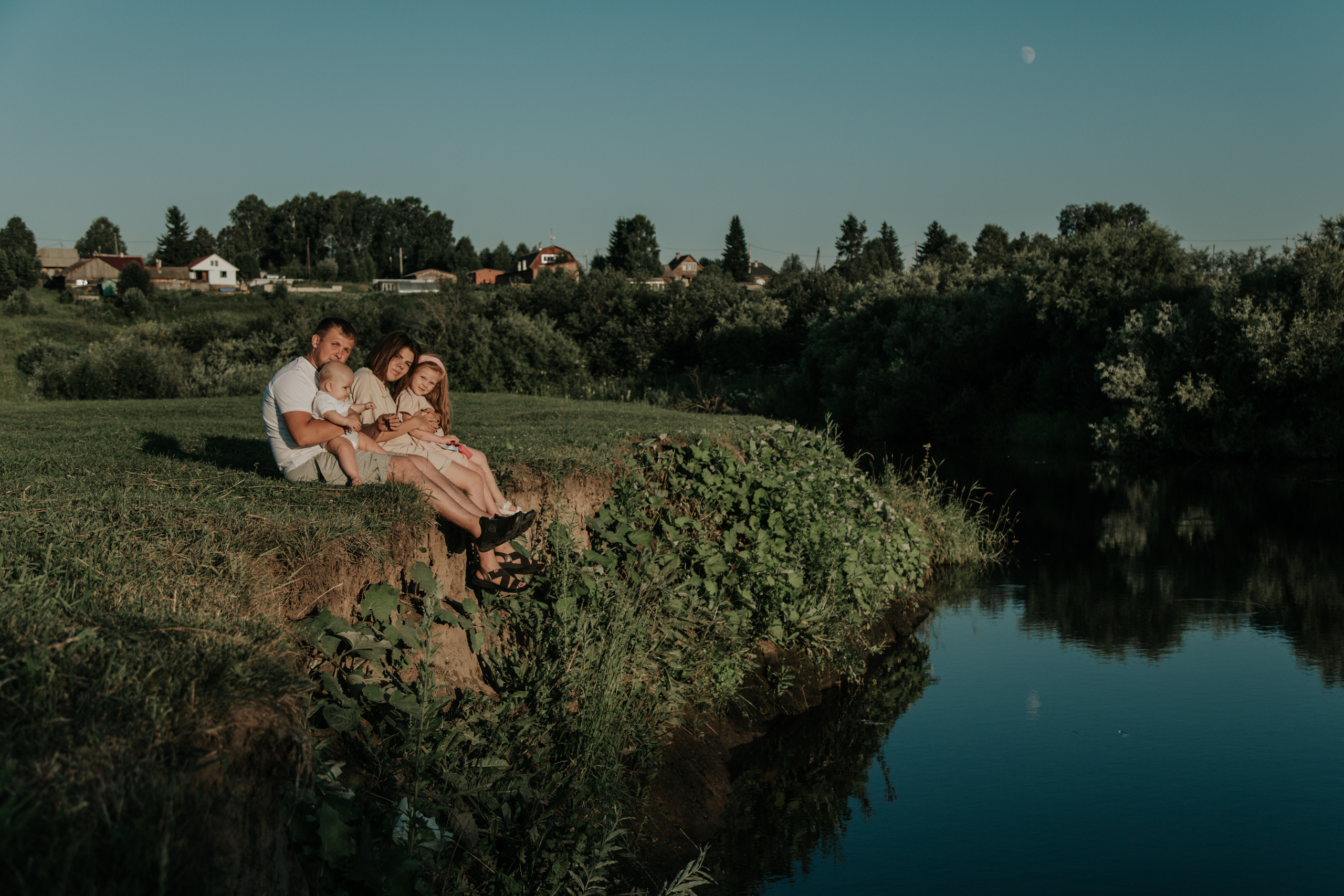Алина, Павел, Лизонька, Илюша и Пуфик. Фотограф в Киселёвске Татьяна Трухалева