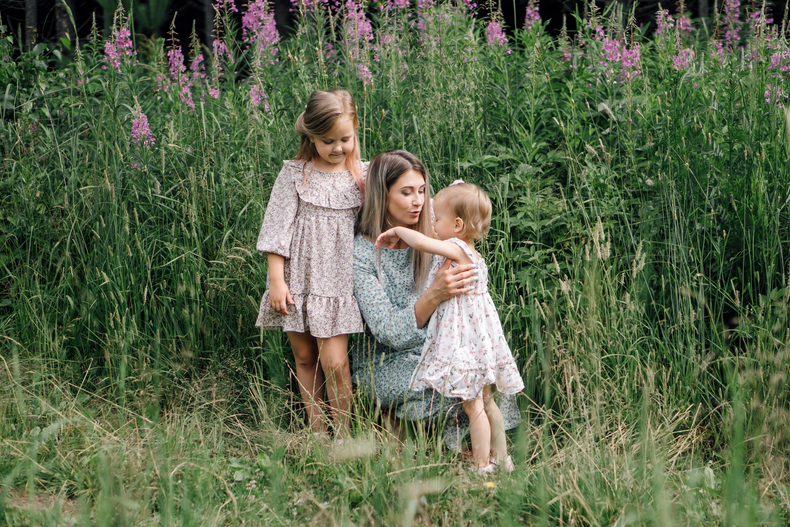 Семейная фотоссесия на природе. Свадебный фотограф в Дмитрове