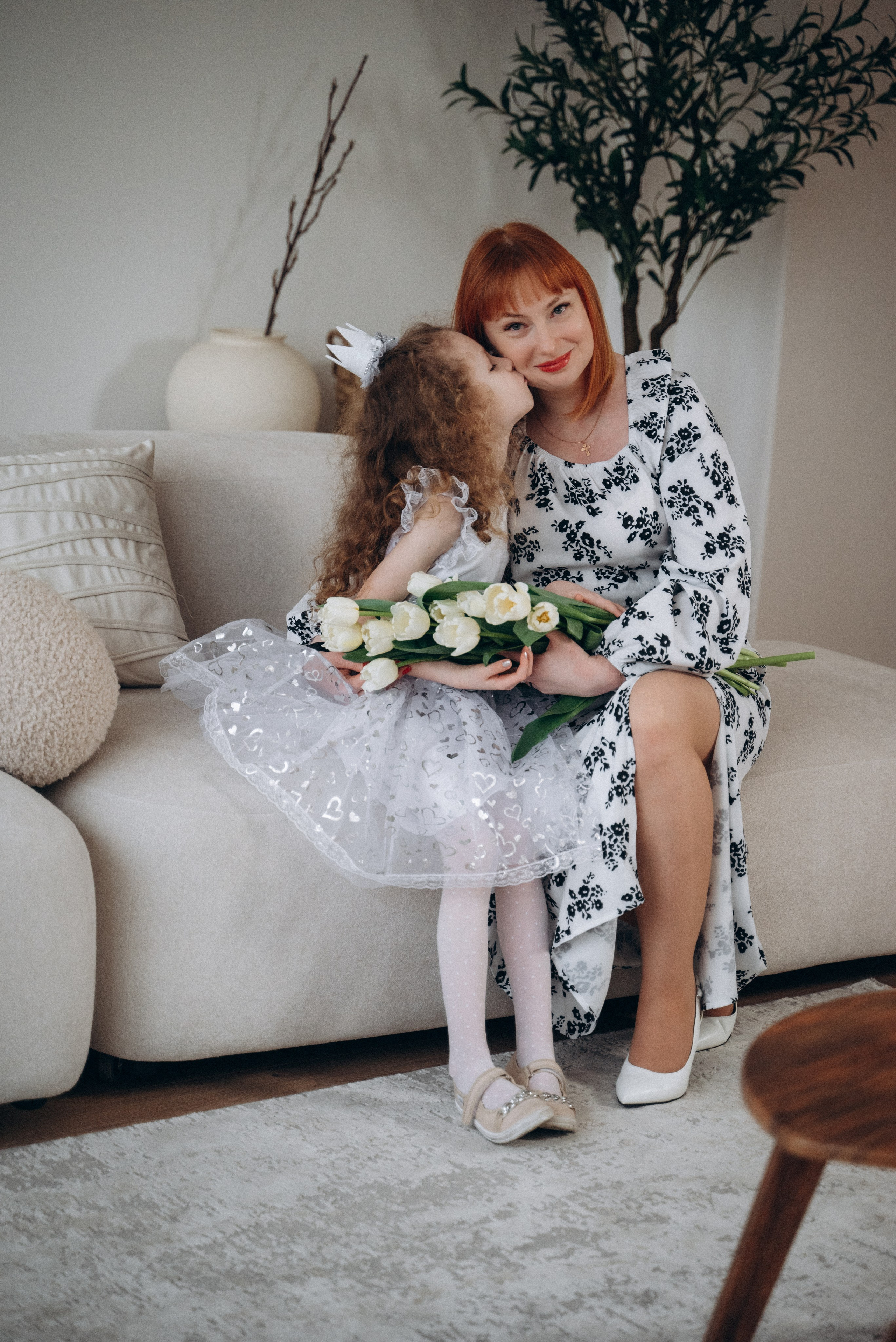 Алёна и Мия — весенний фотодень. Семейный фотограф в Минске Дарья Дреко