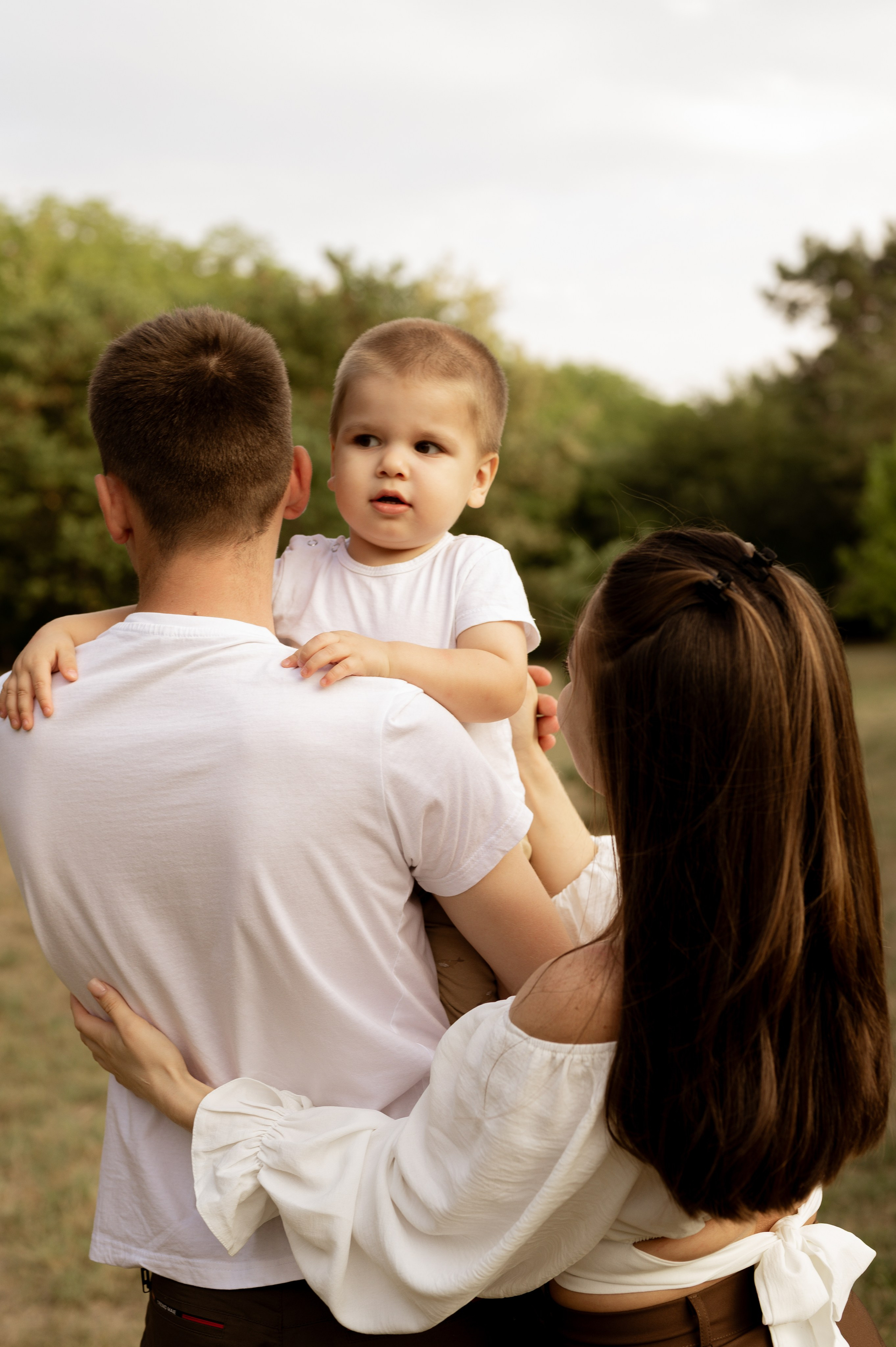 Летняя семейная фотосессия в парке. Свадебный и семейный фотограф в Краснодаре Алина Мельник