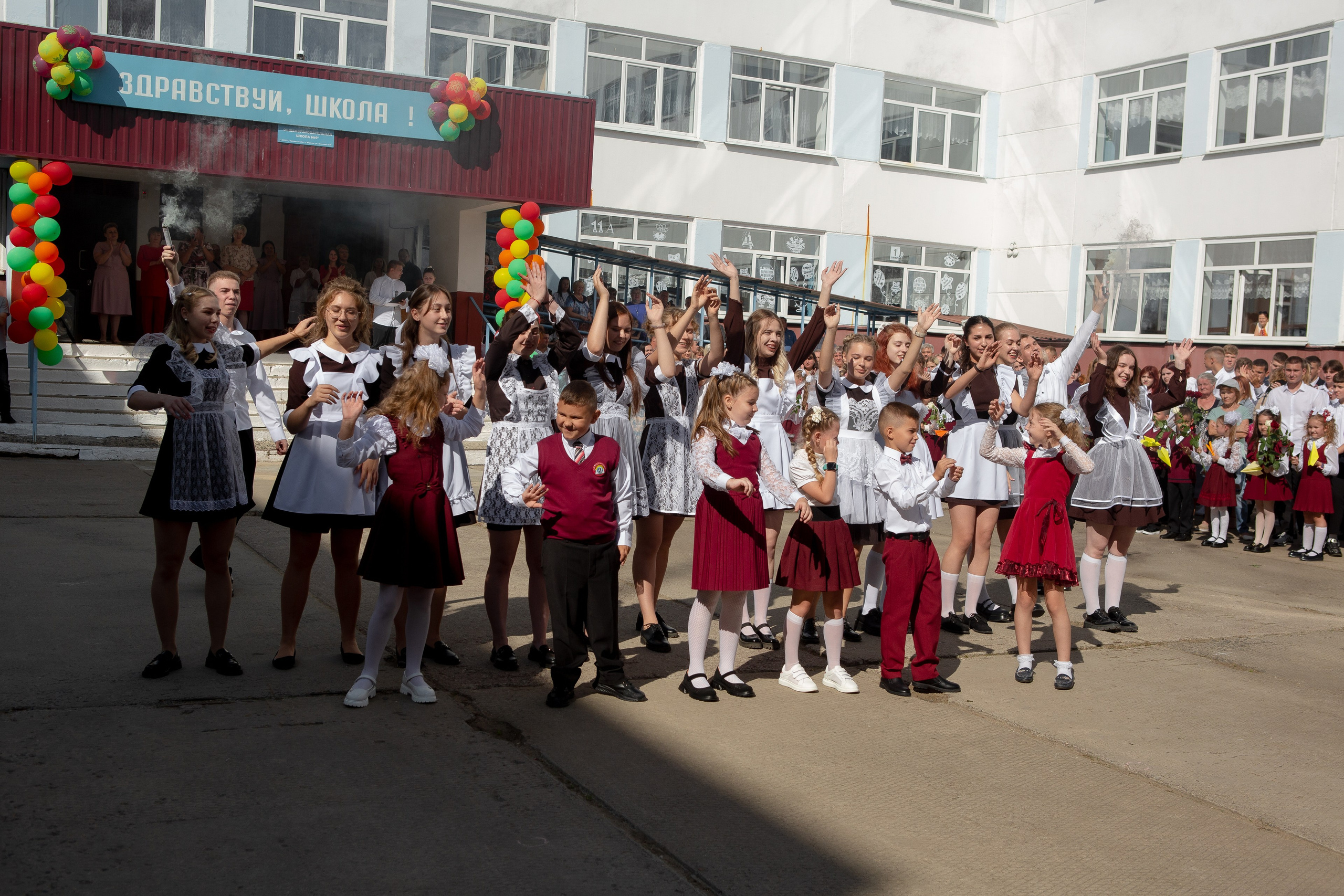 1 сентября 2023 г. 9 школа Мценск. Профессиональный фотограф в Мценске и Орловской области