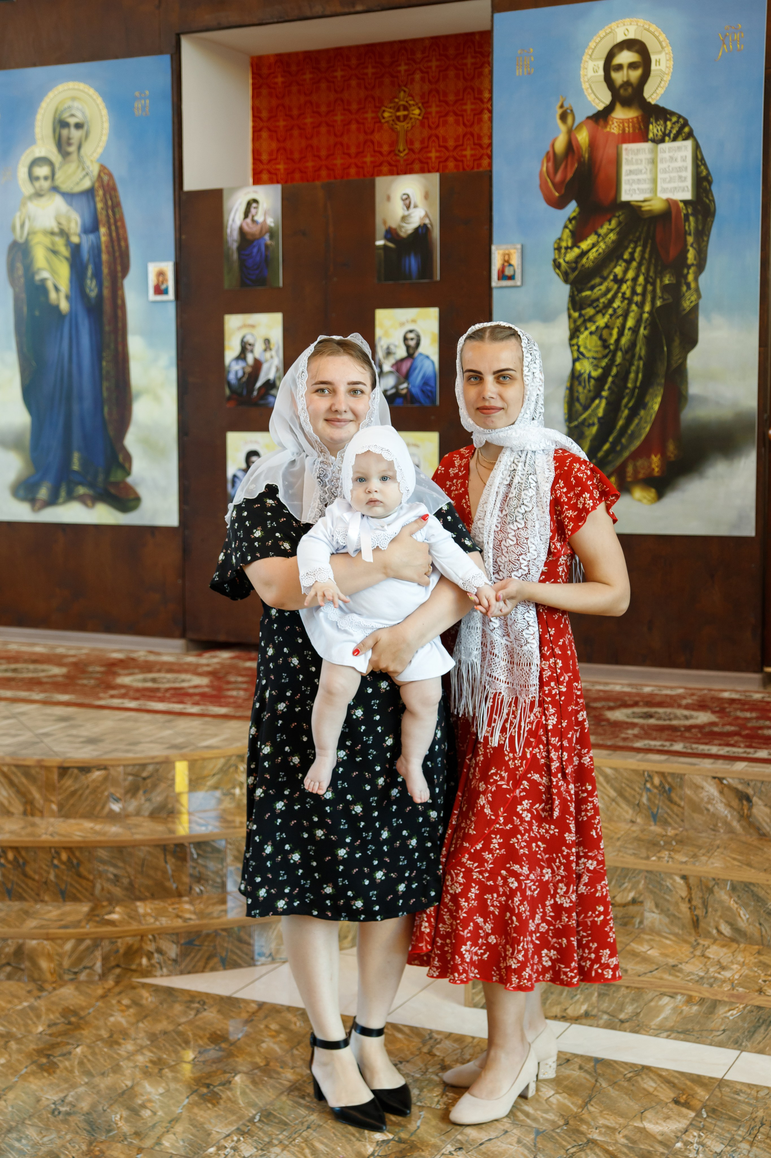 Таинство крещения Варвары. Свадебный фотограф Краснодар Марина Зверева