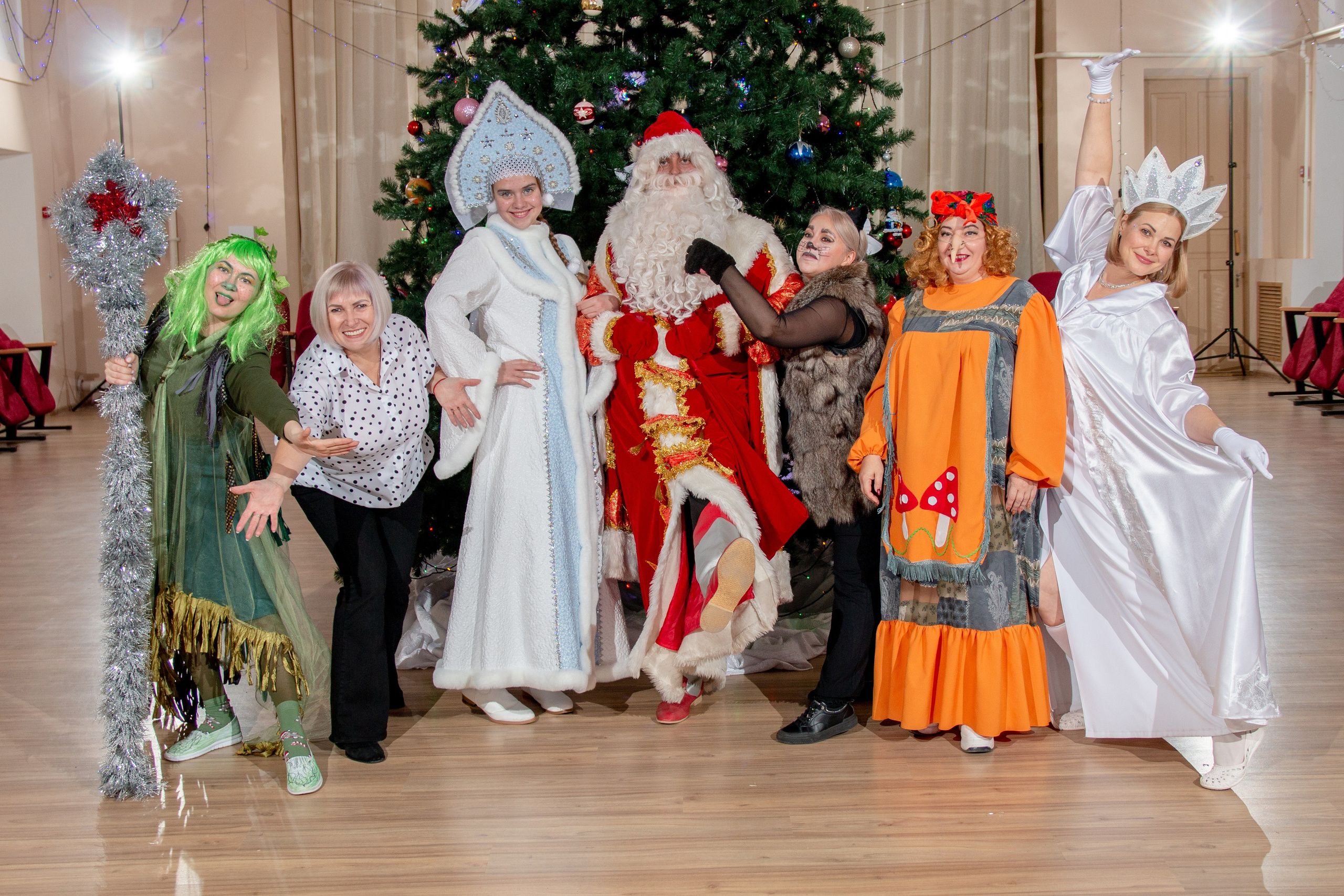 Новогодний утренник ДК Строитель 25.12.2023 г. г. Новоалександровск. Главная